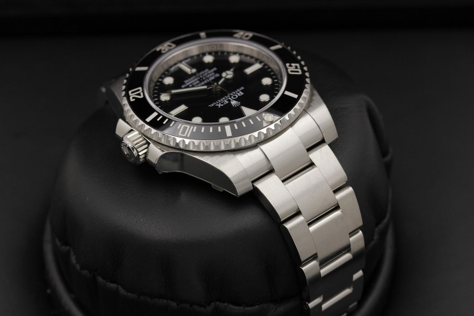 Watch Image 4