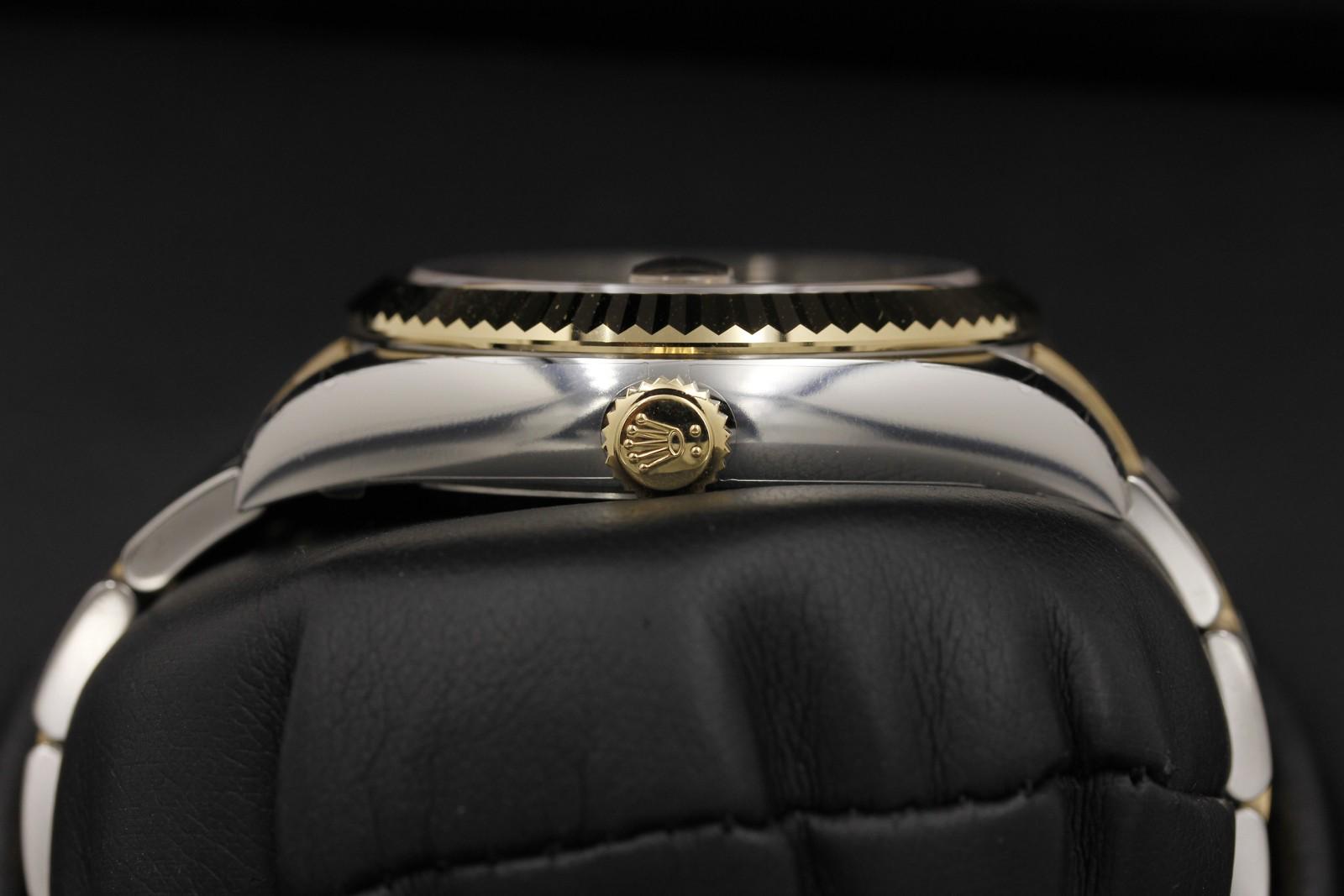 Watch Image 3