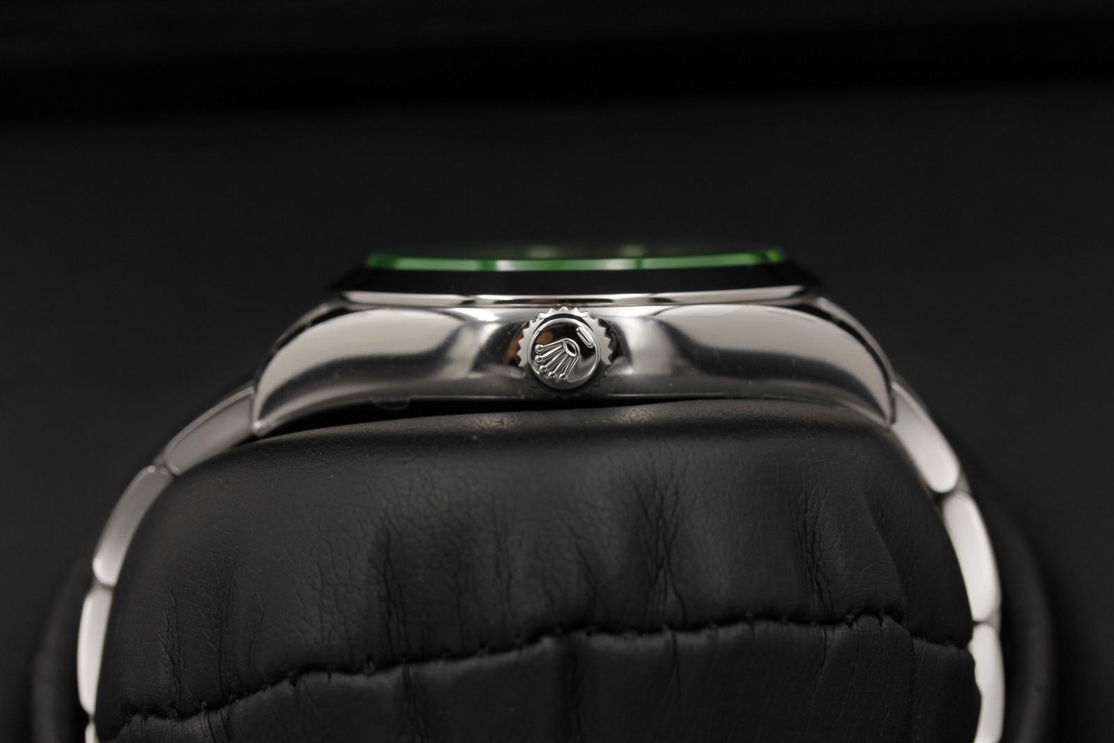 Watch Image 3
