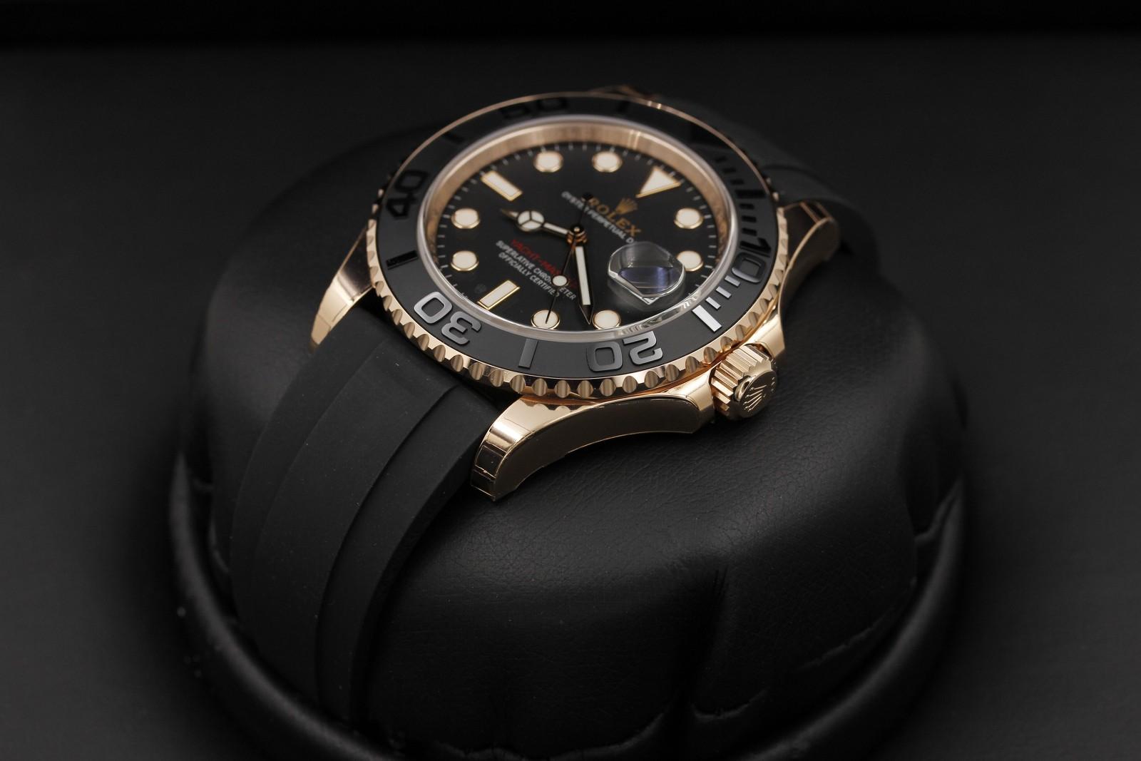 Watch Image 2
