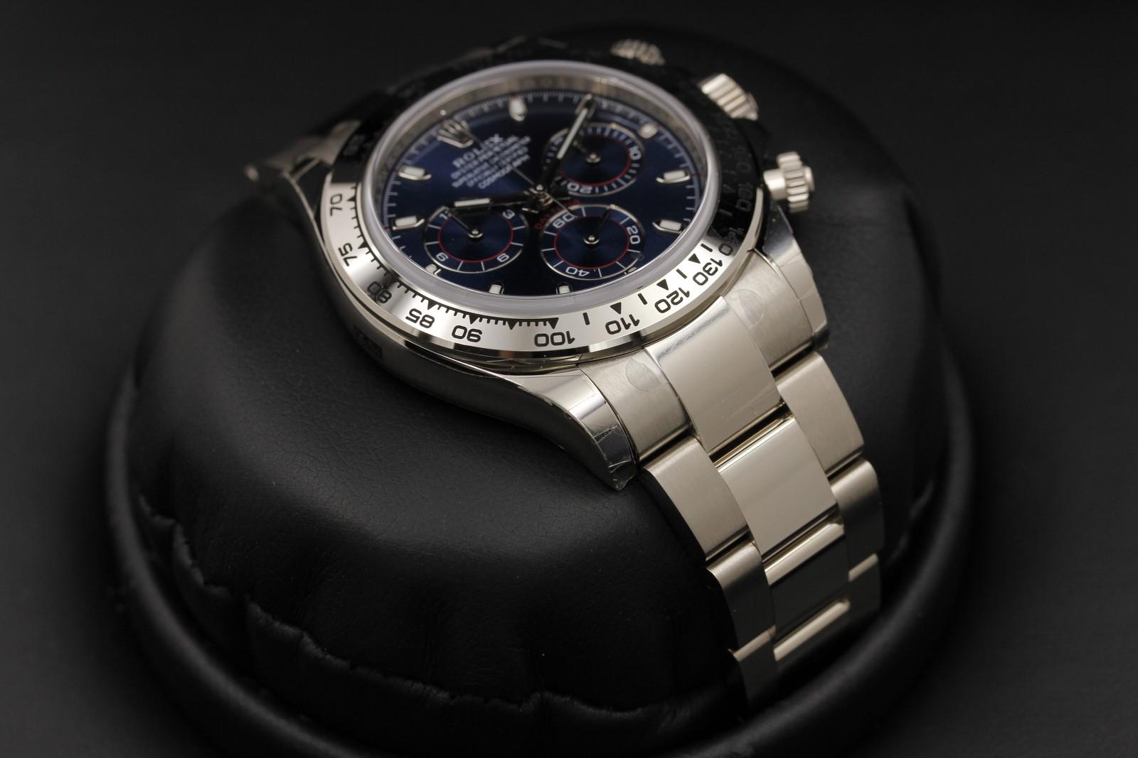 Watch Image 6