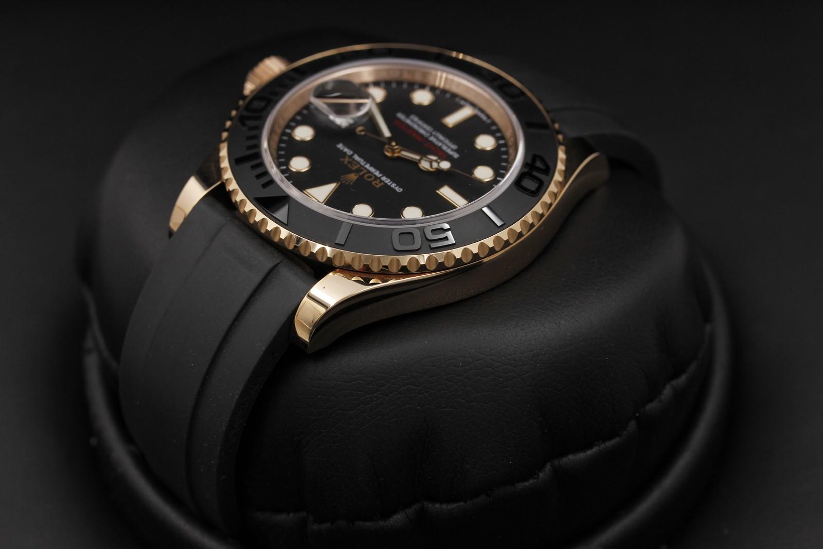 Watch Image 5