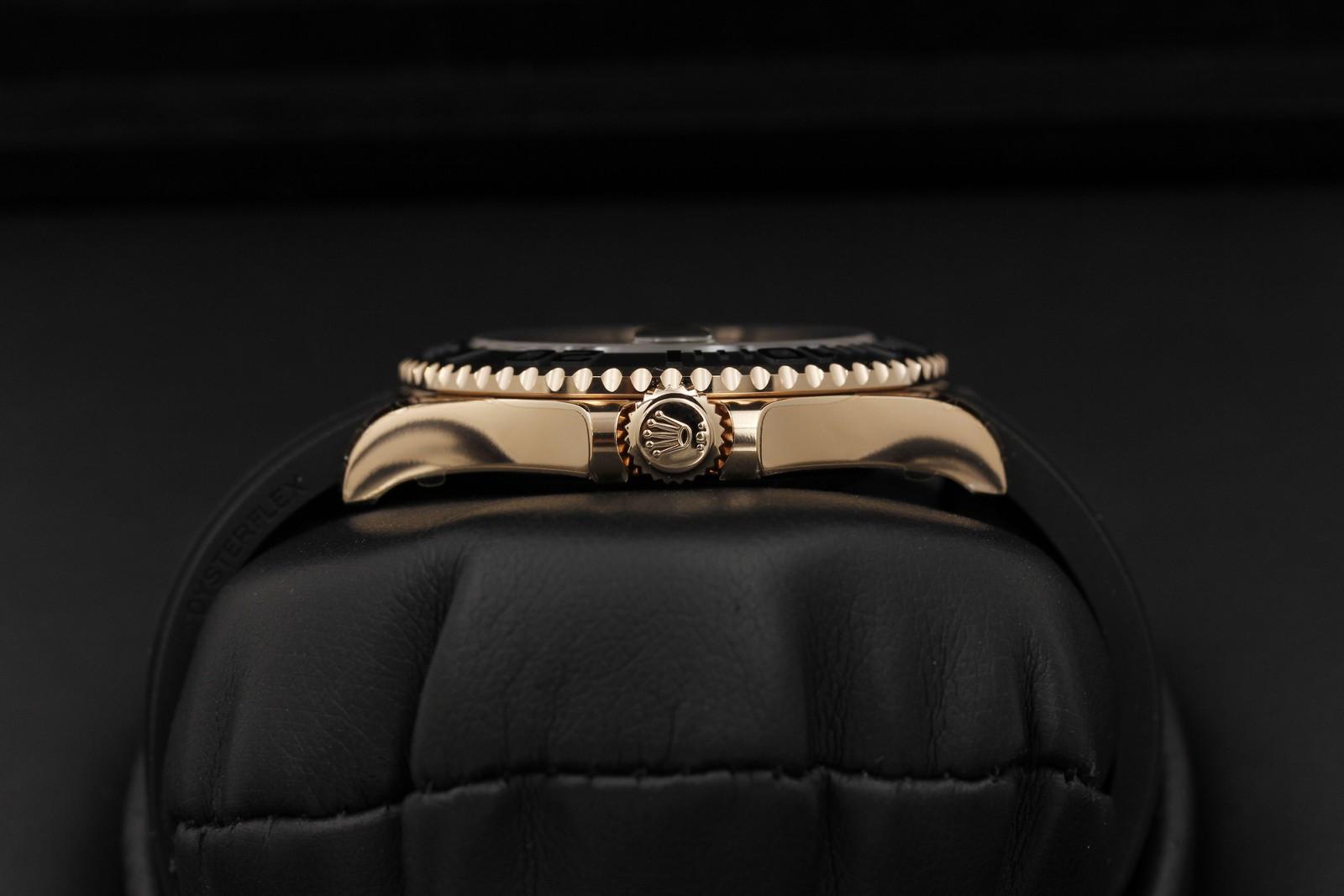 Watch Image 3