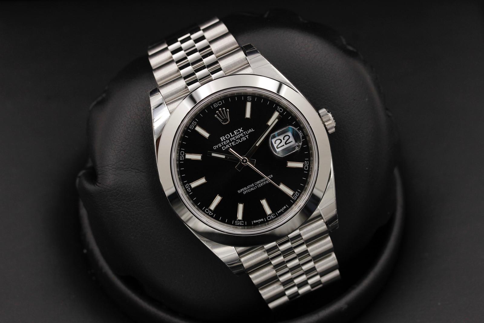 Watch Image 9