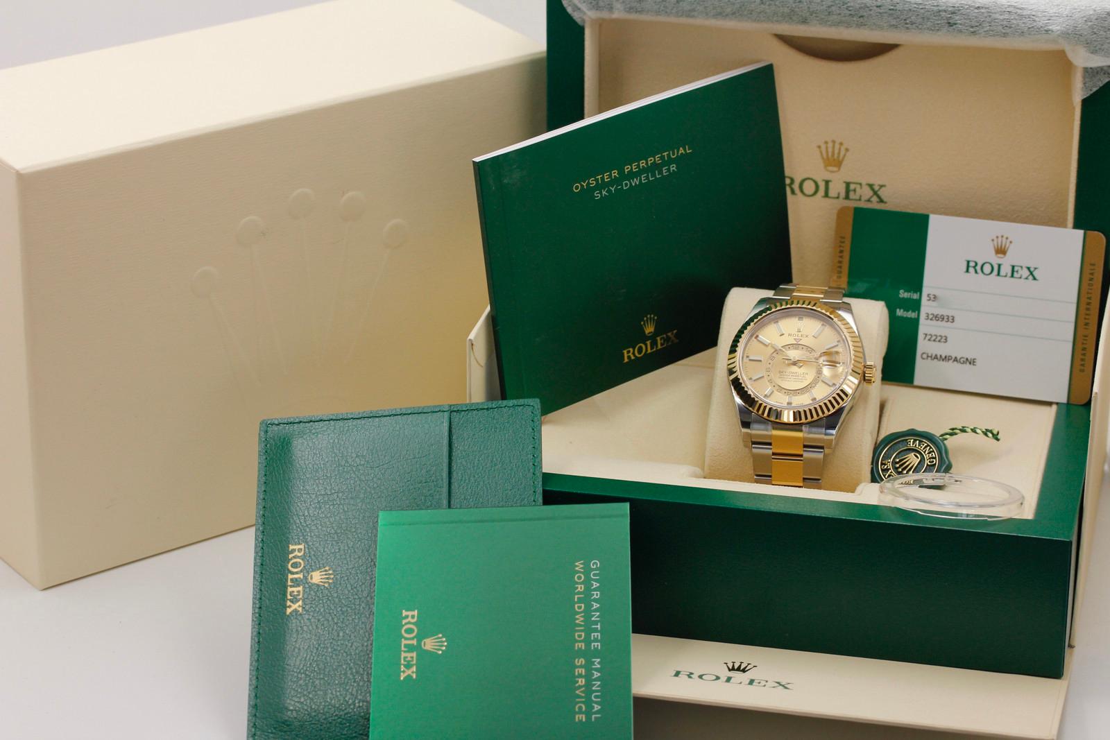 Watch Image 10