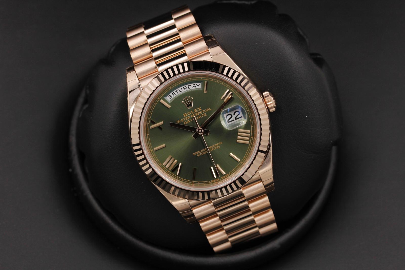 Watch Image 9