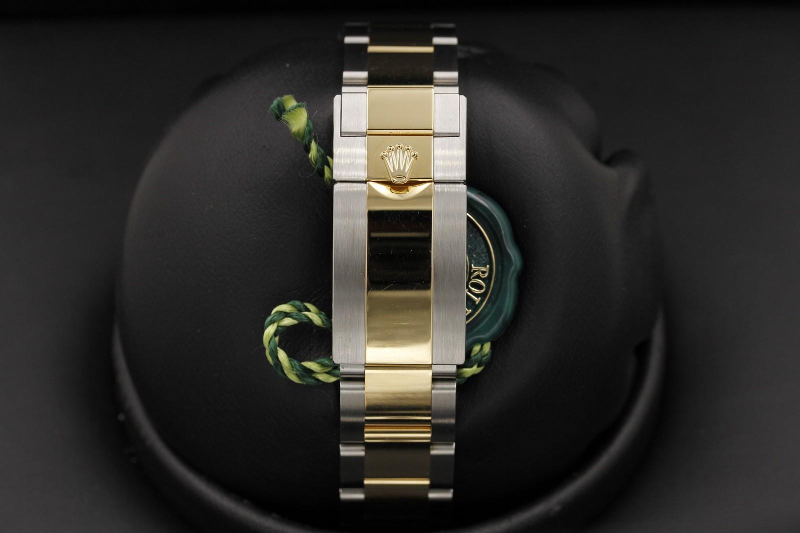 Watch Image 7