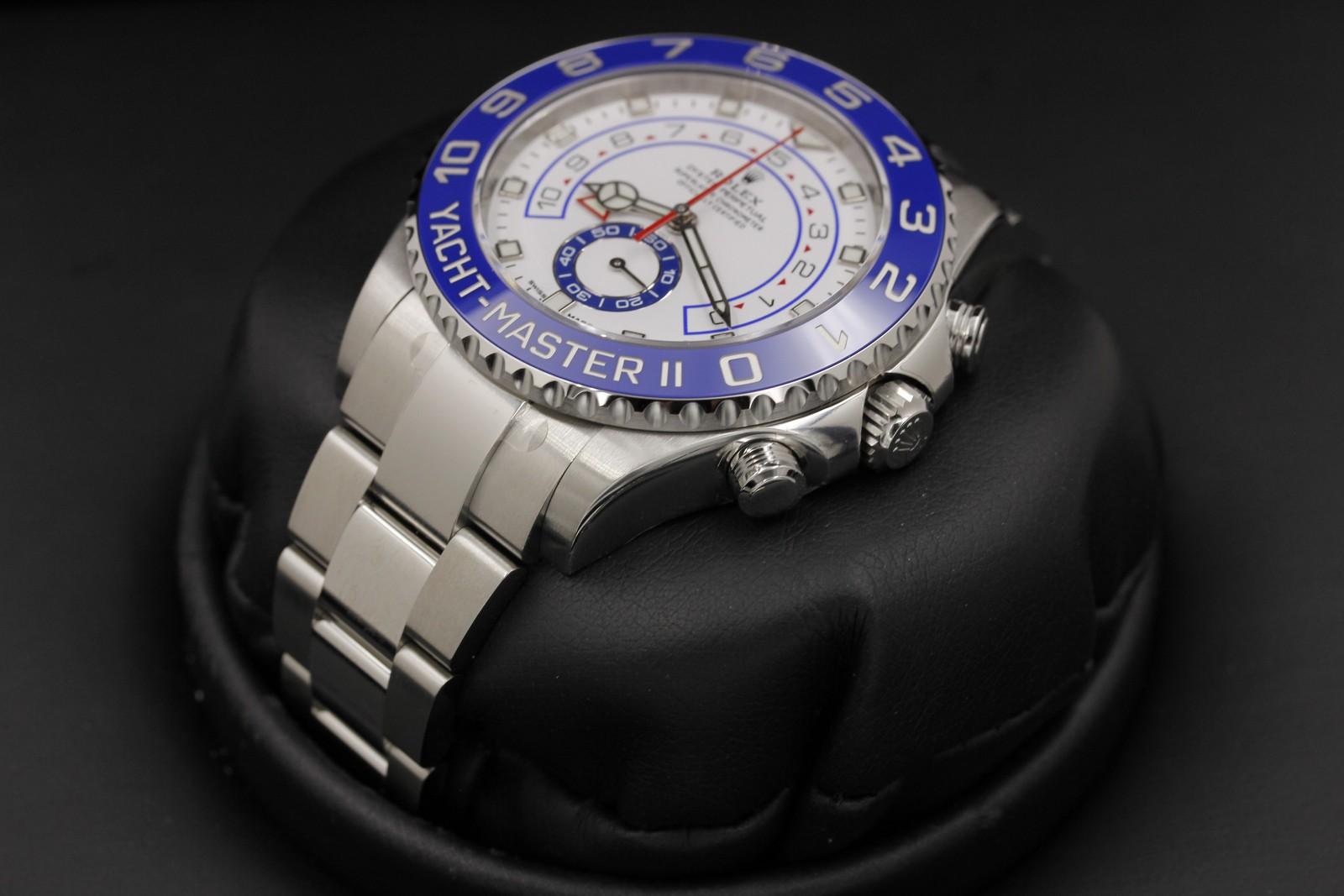 Watch Image 2