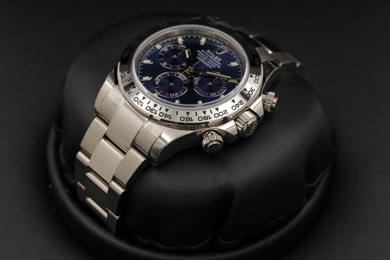 Watch Image 2
