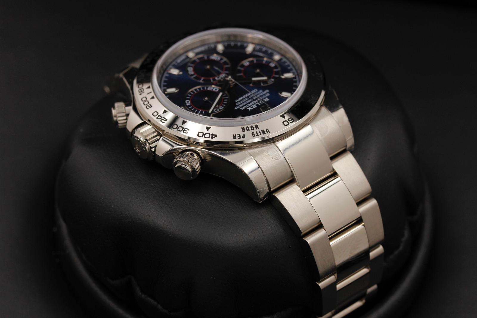 Watch Image 4