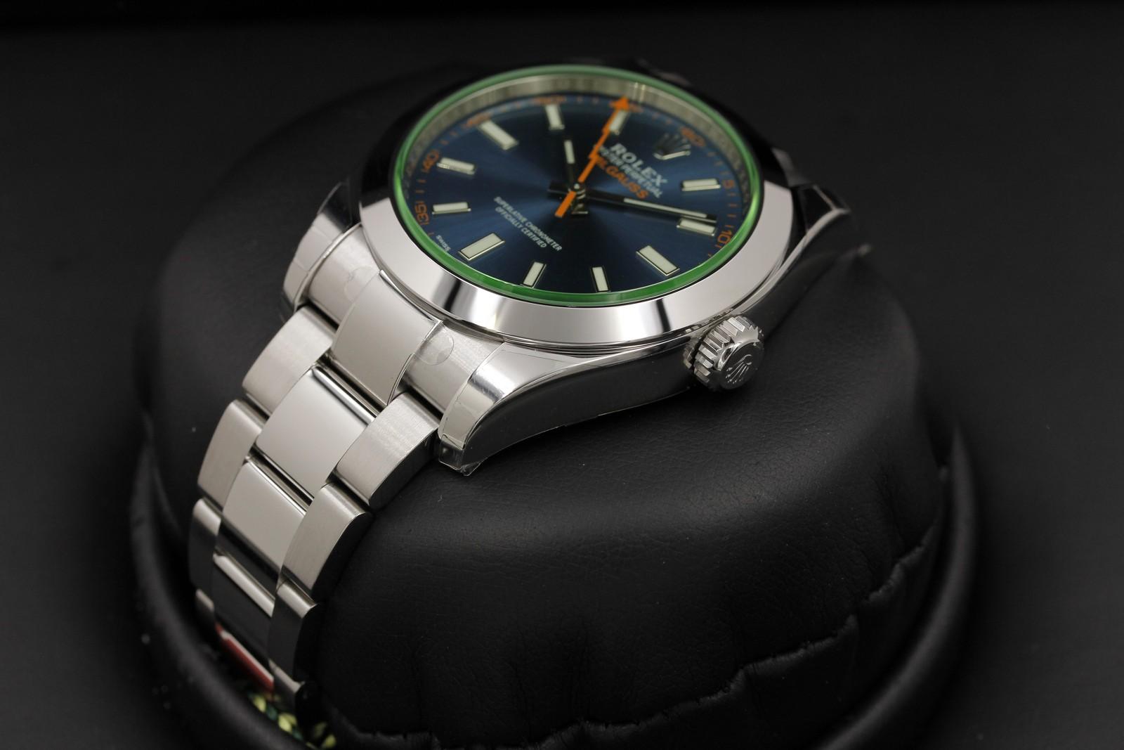 Watch Image 2