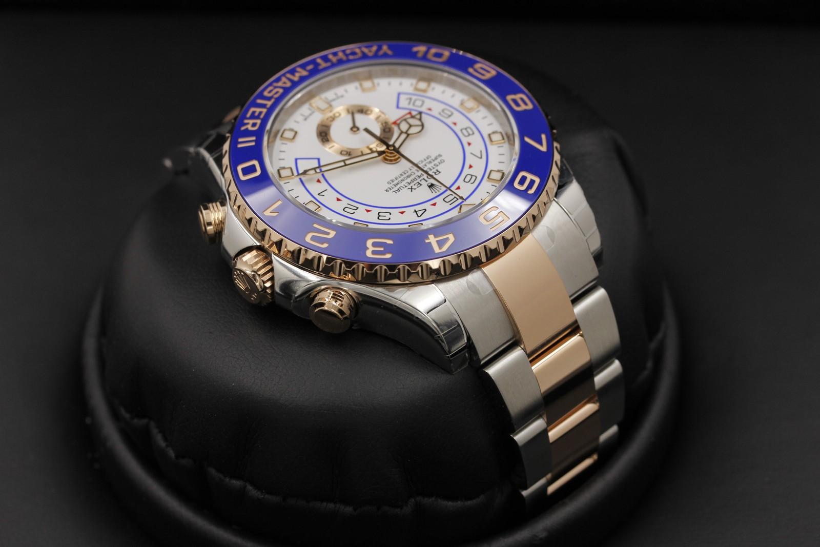Watch Image 4