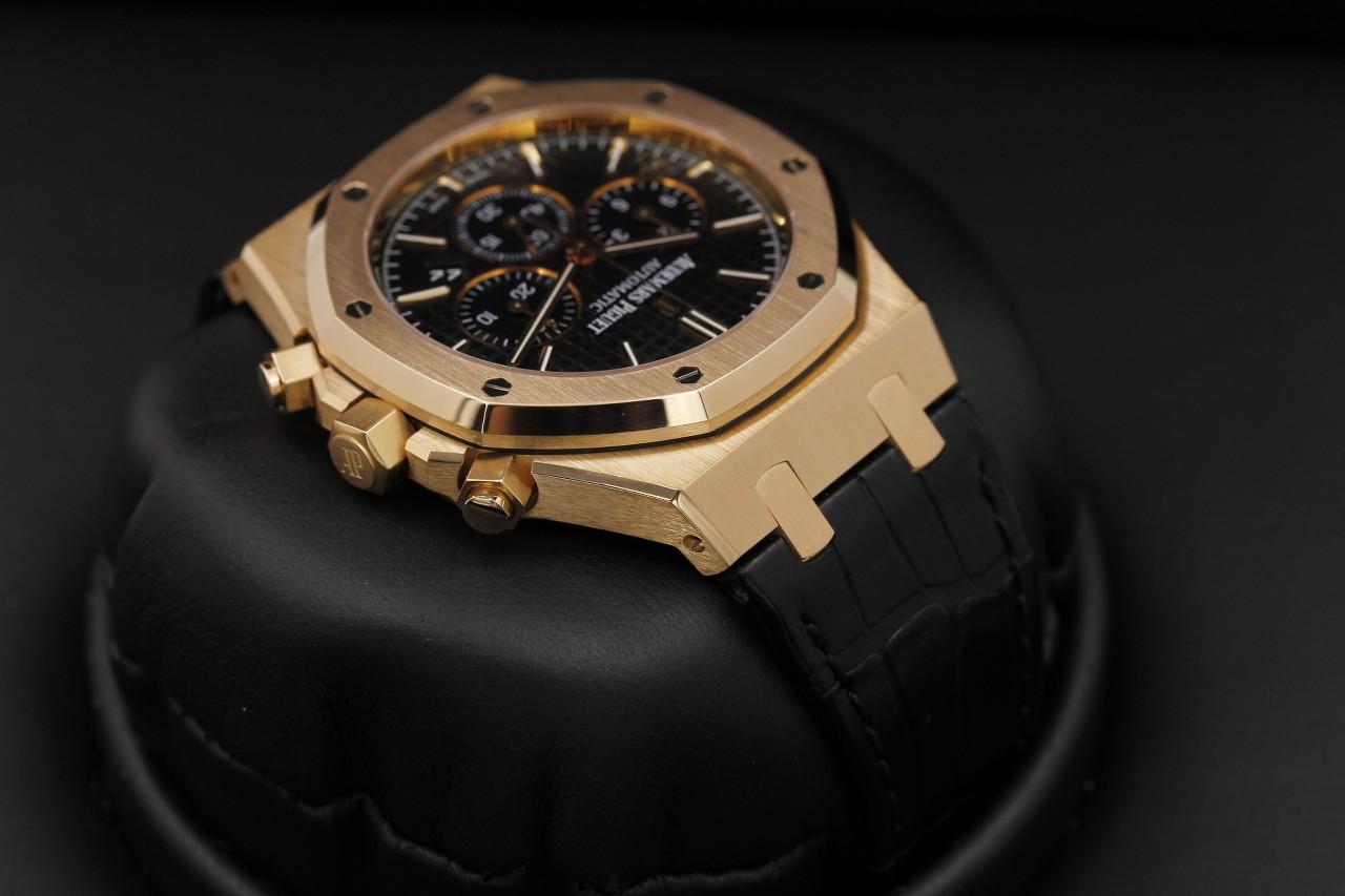 Watch Image 7
