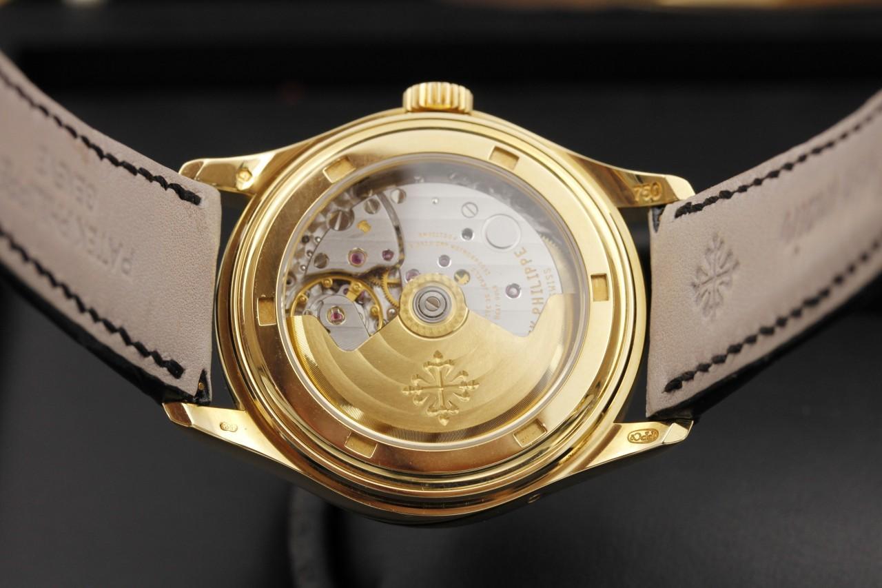 Watch Image 10