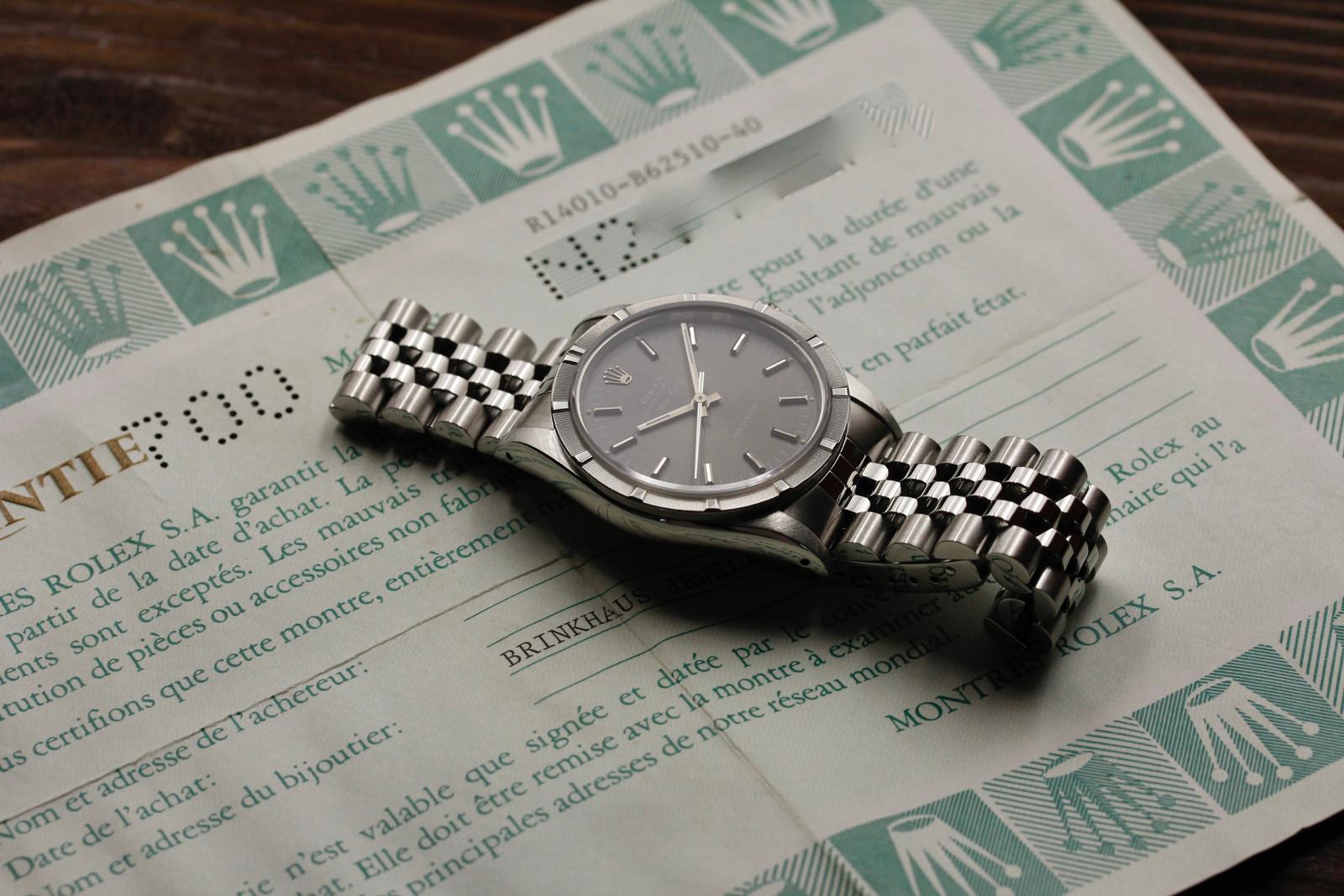 Watch Image 11