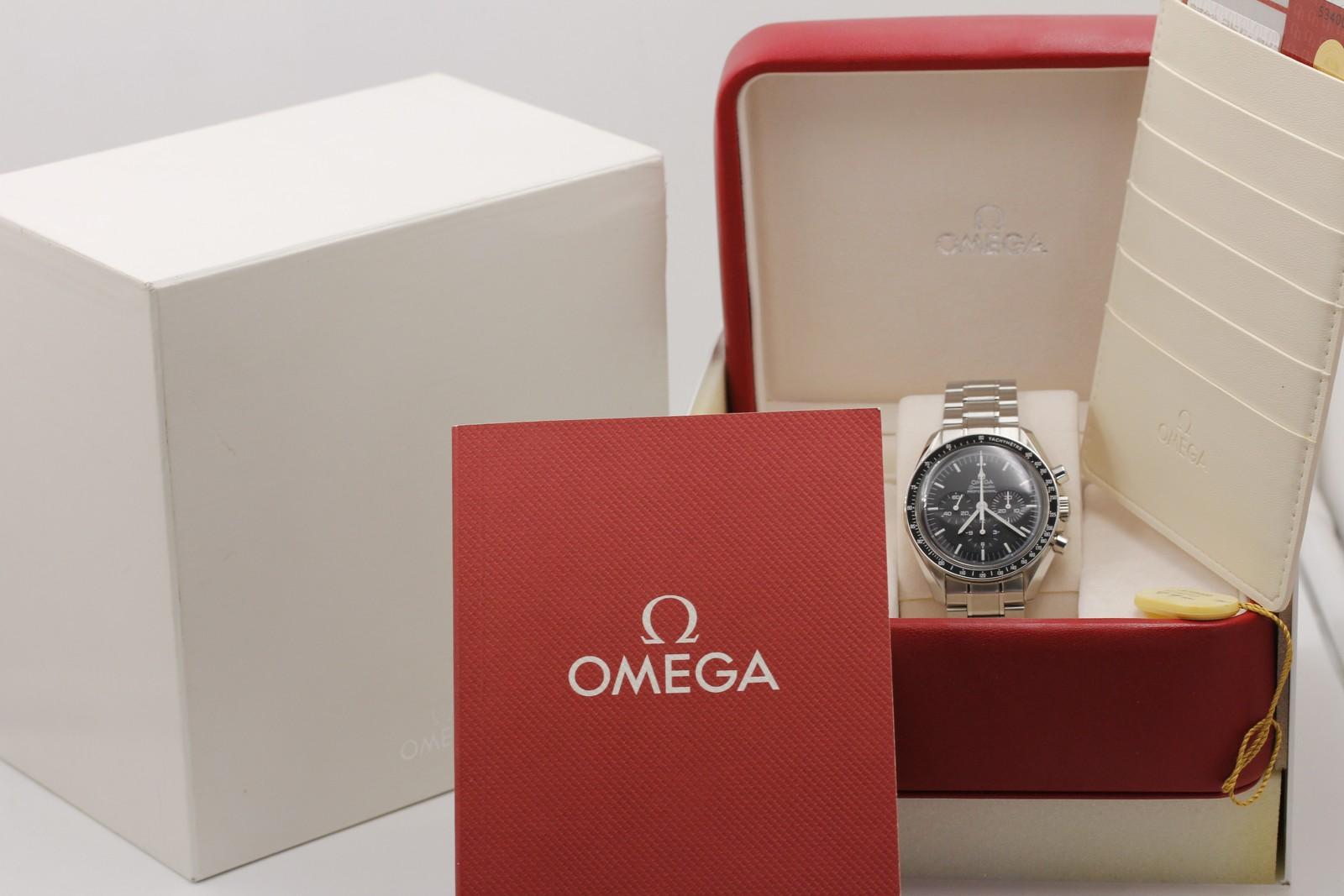 Watch Image 12