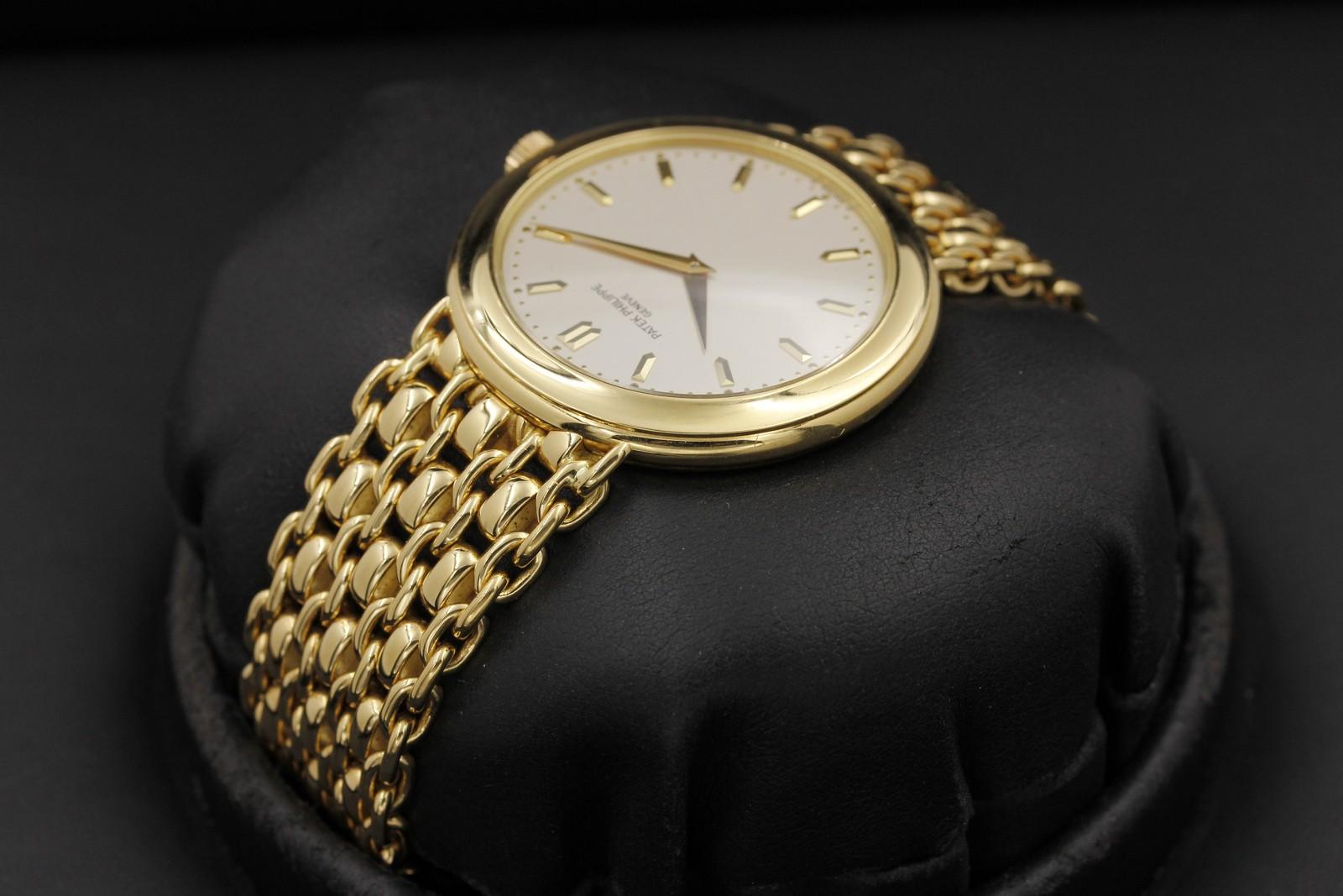 Watch Image 5