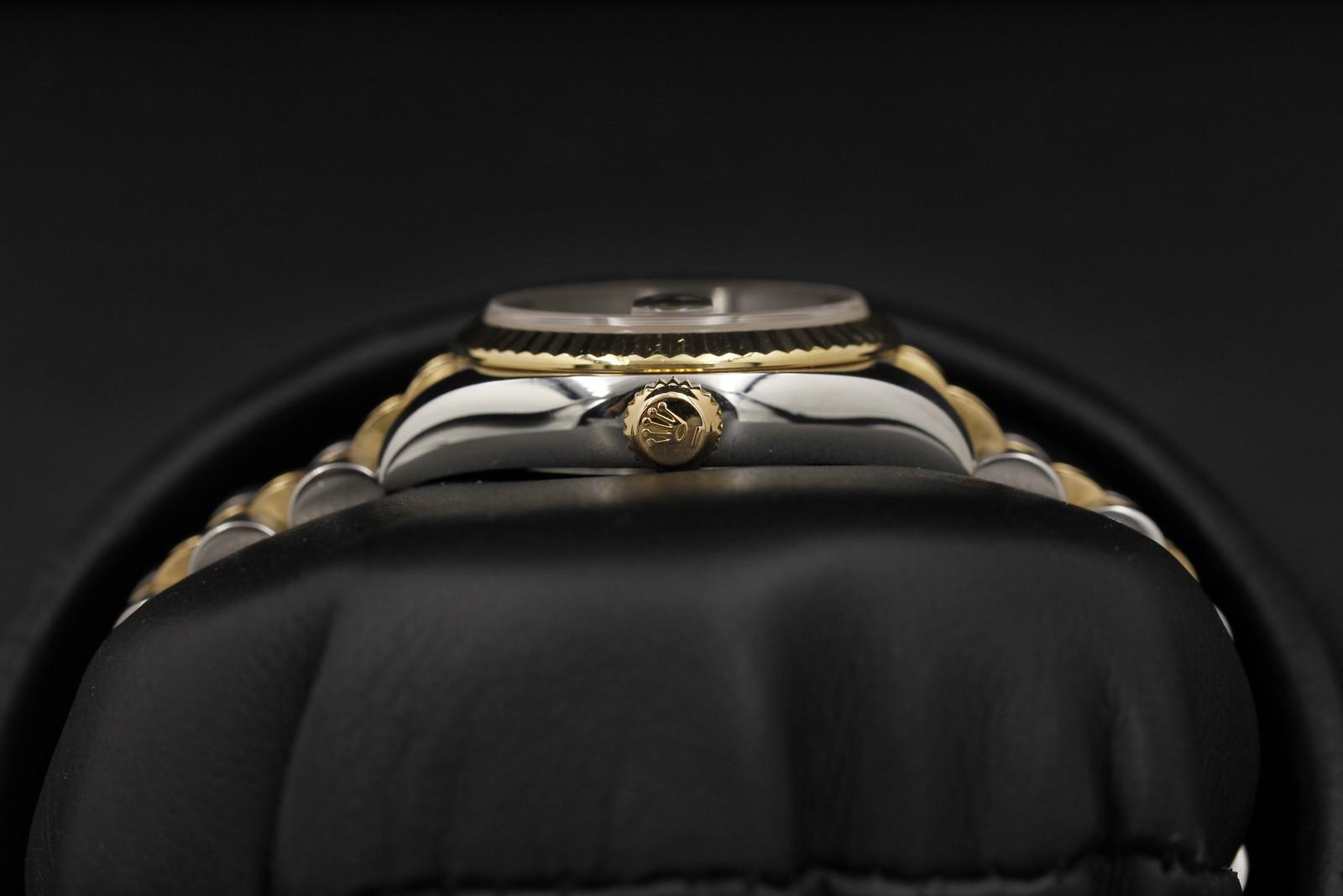Watch Image 3