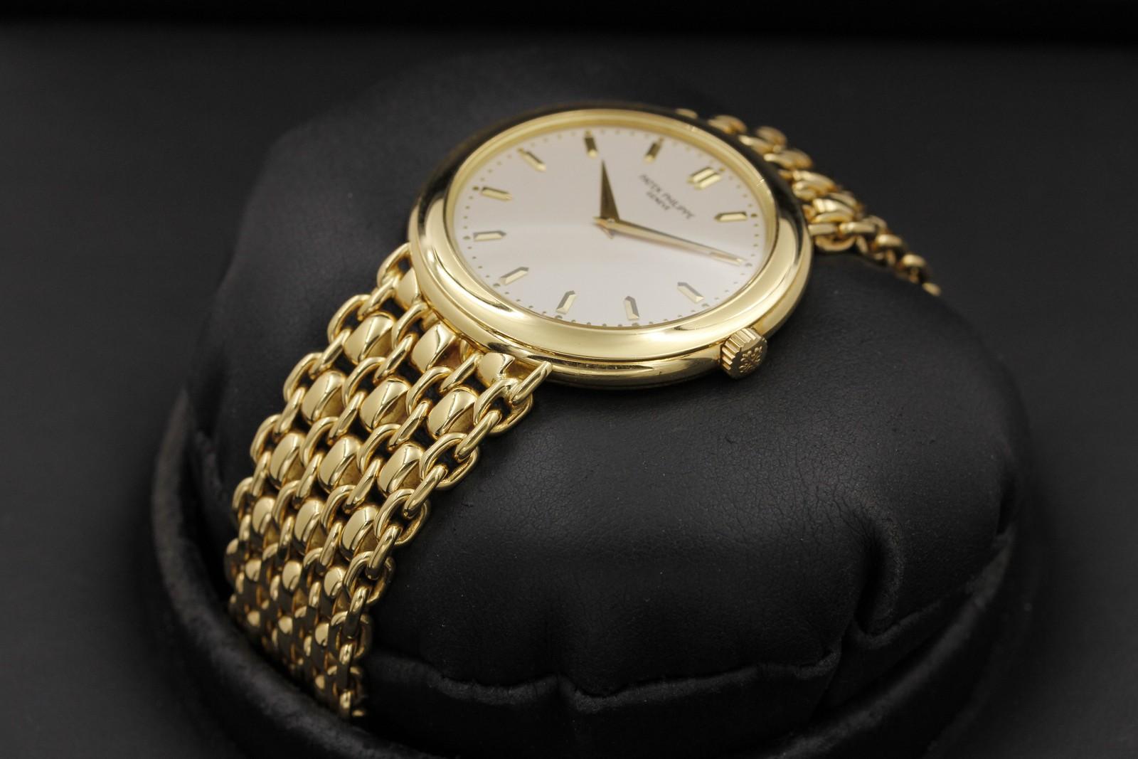 Watch Image 2