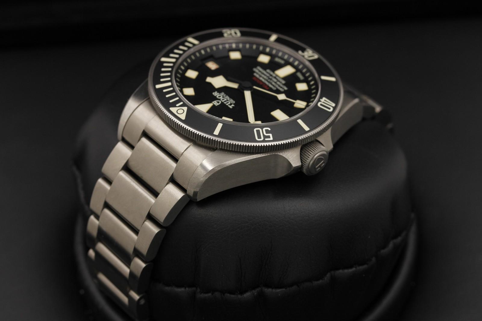 Watch Image 5