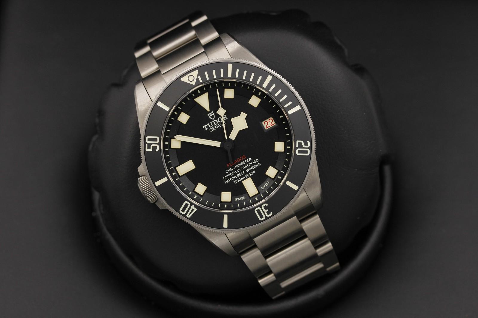 Watch Image 9