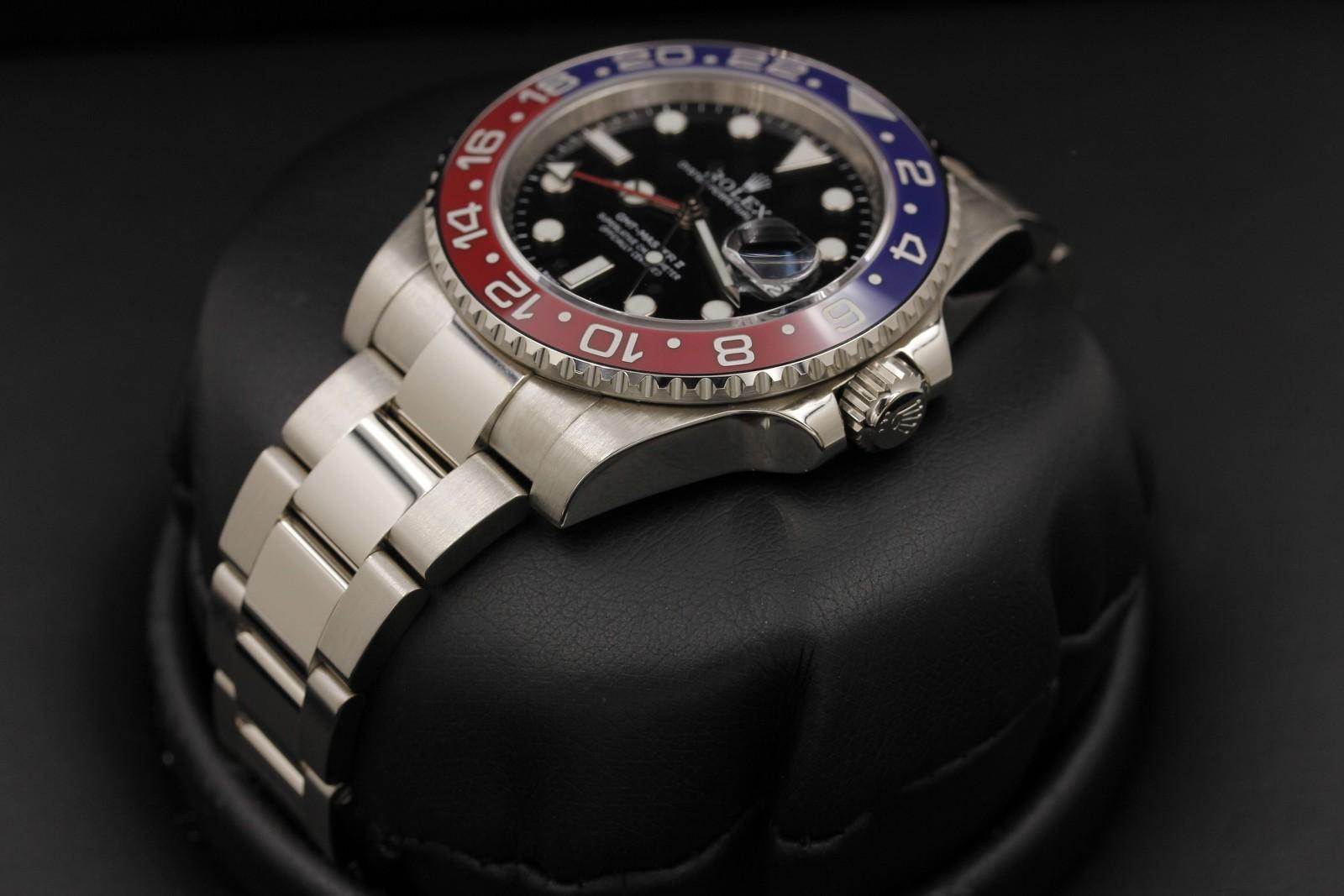 Watch Image 2