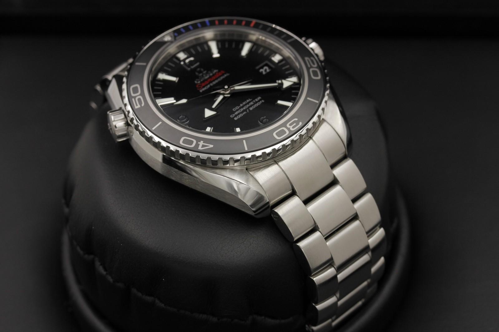 Watch Image 6