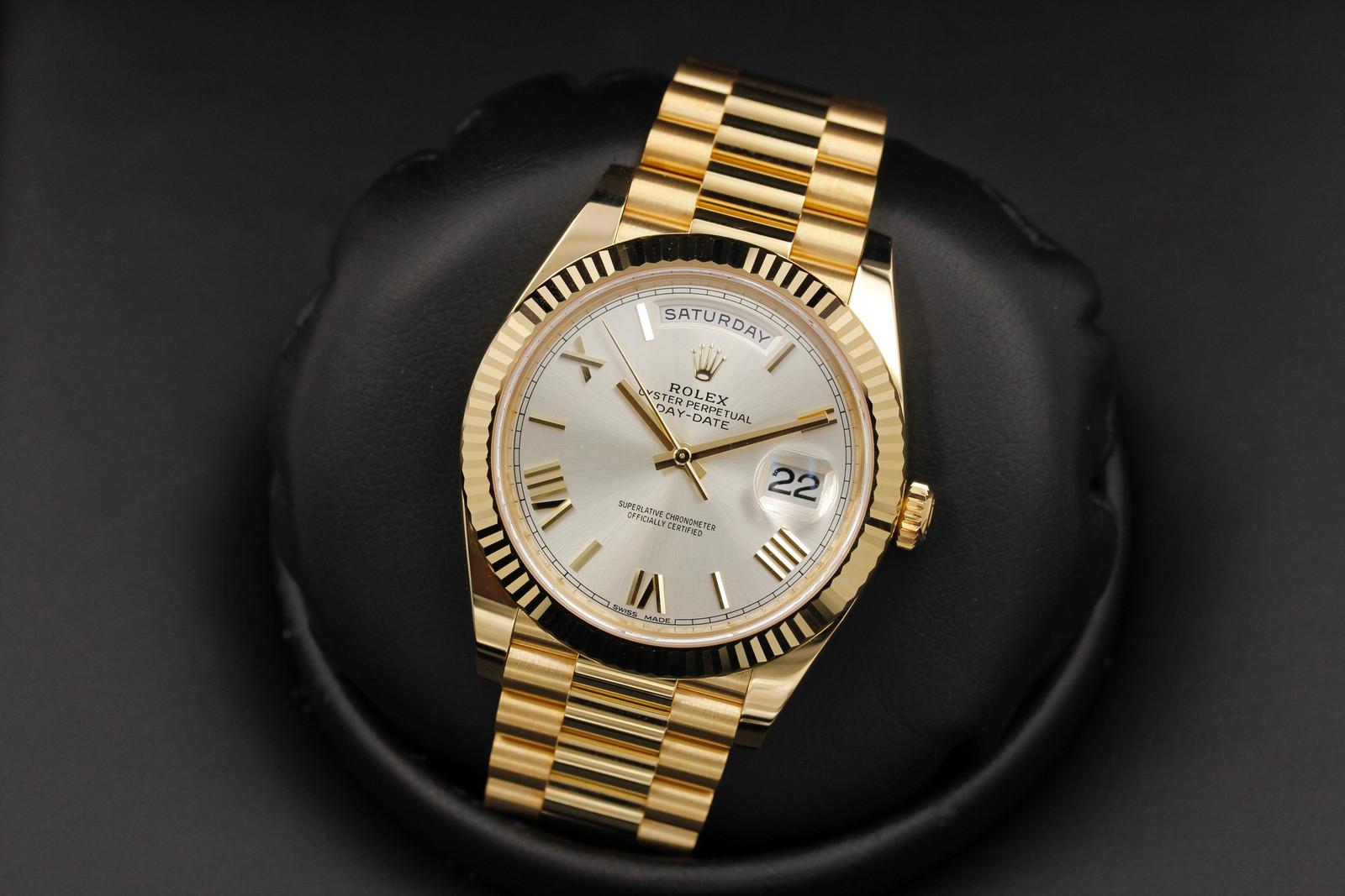 Watch Image 8