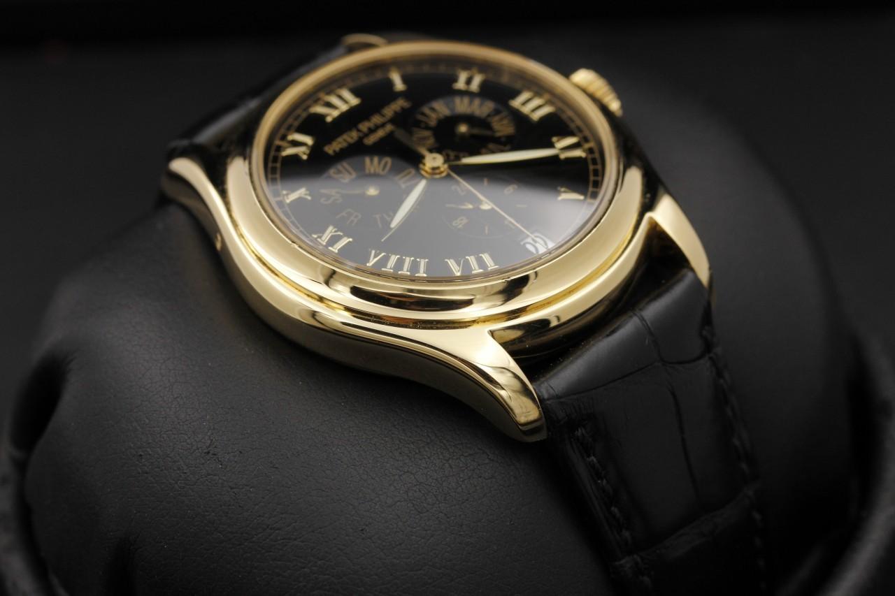 Watch Image 6
