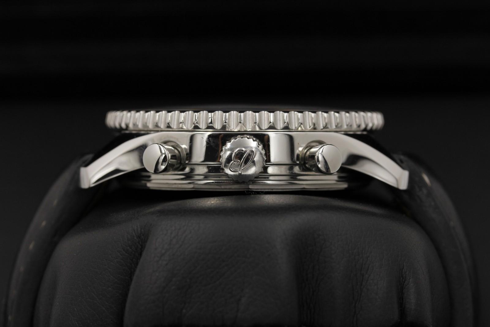 Watch Image 3