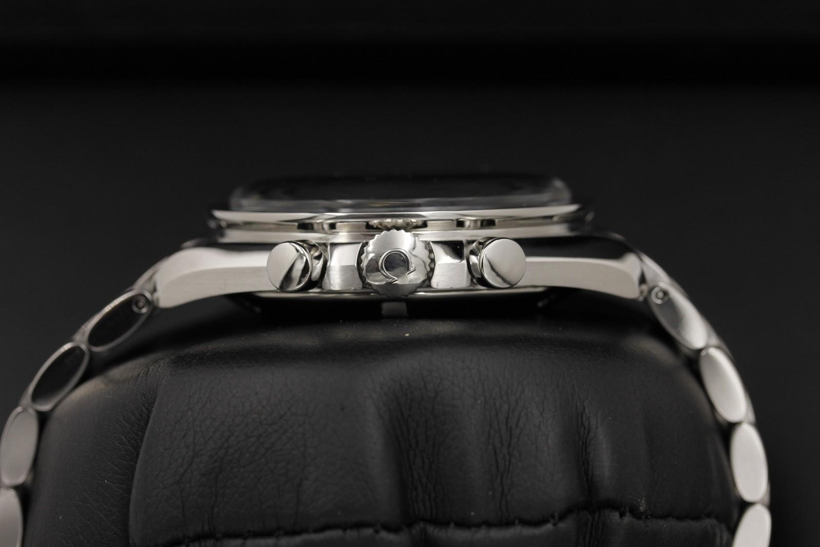 Watch Image 3