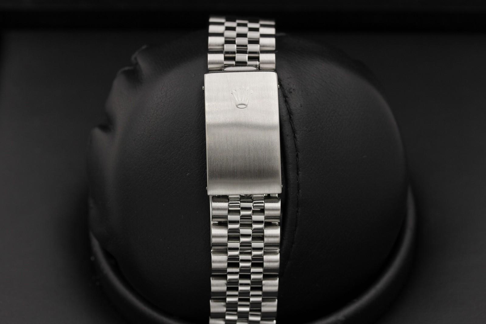 Watch Image 7