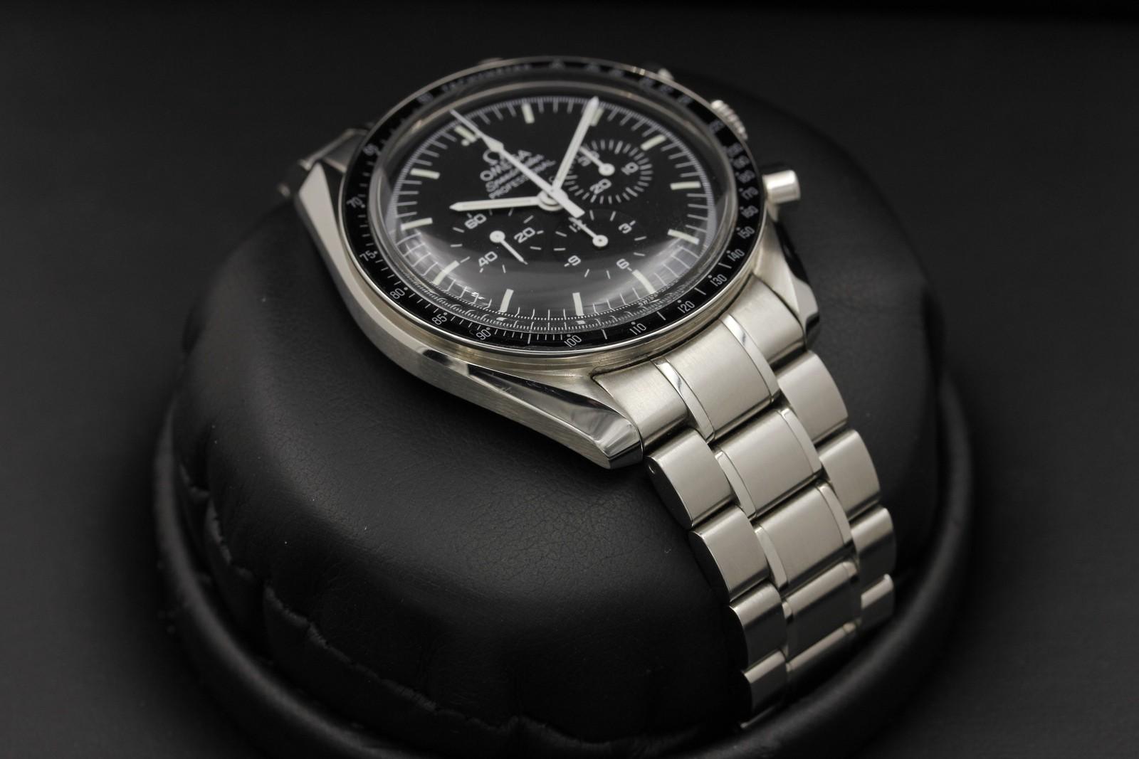 Watch Image 6