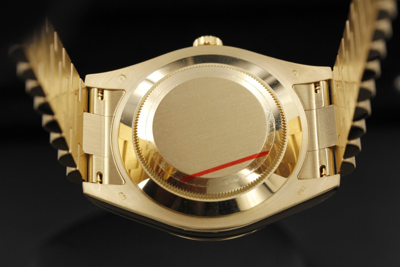 Watch Image 10