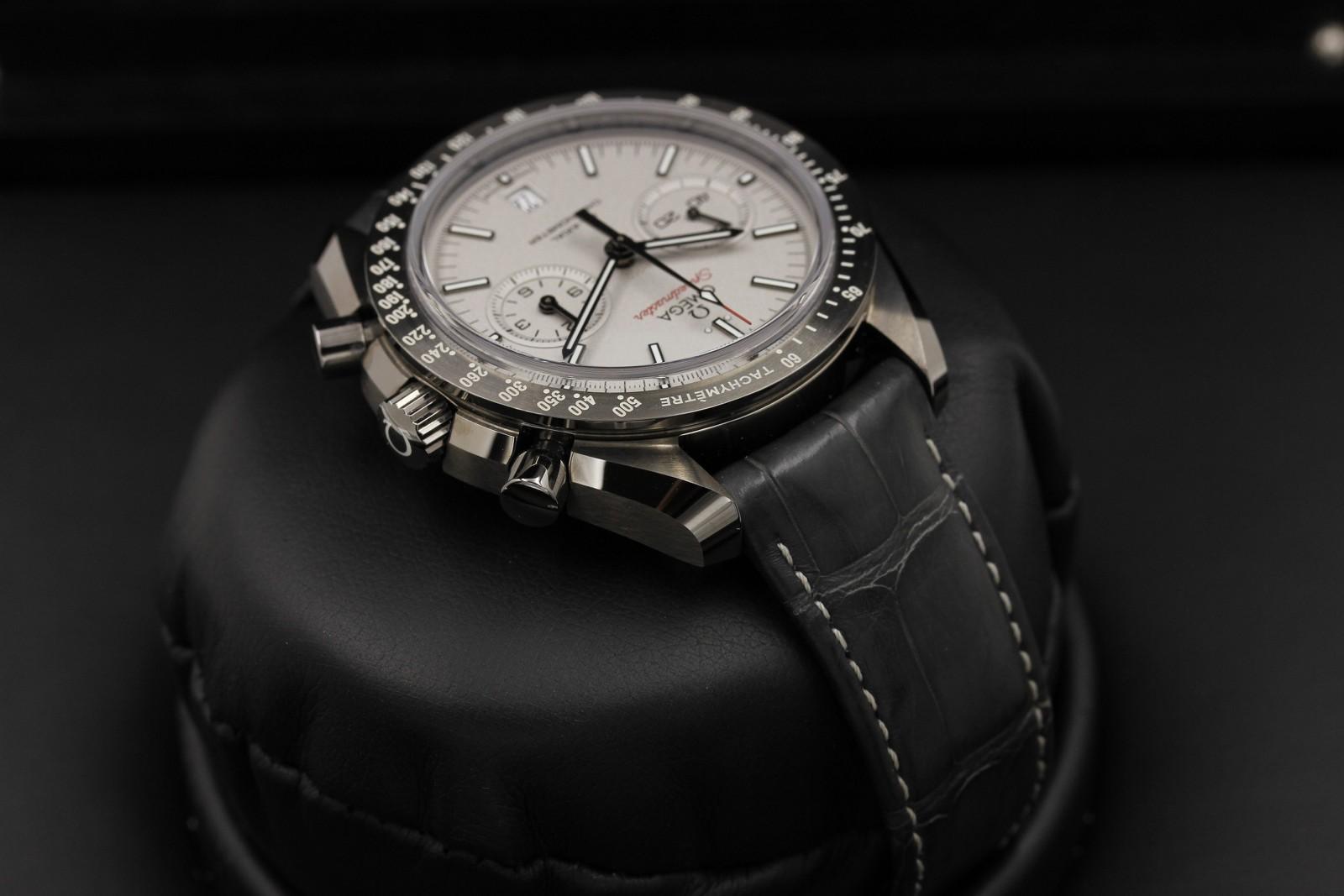 Watch Image 7