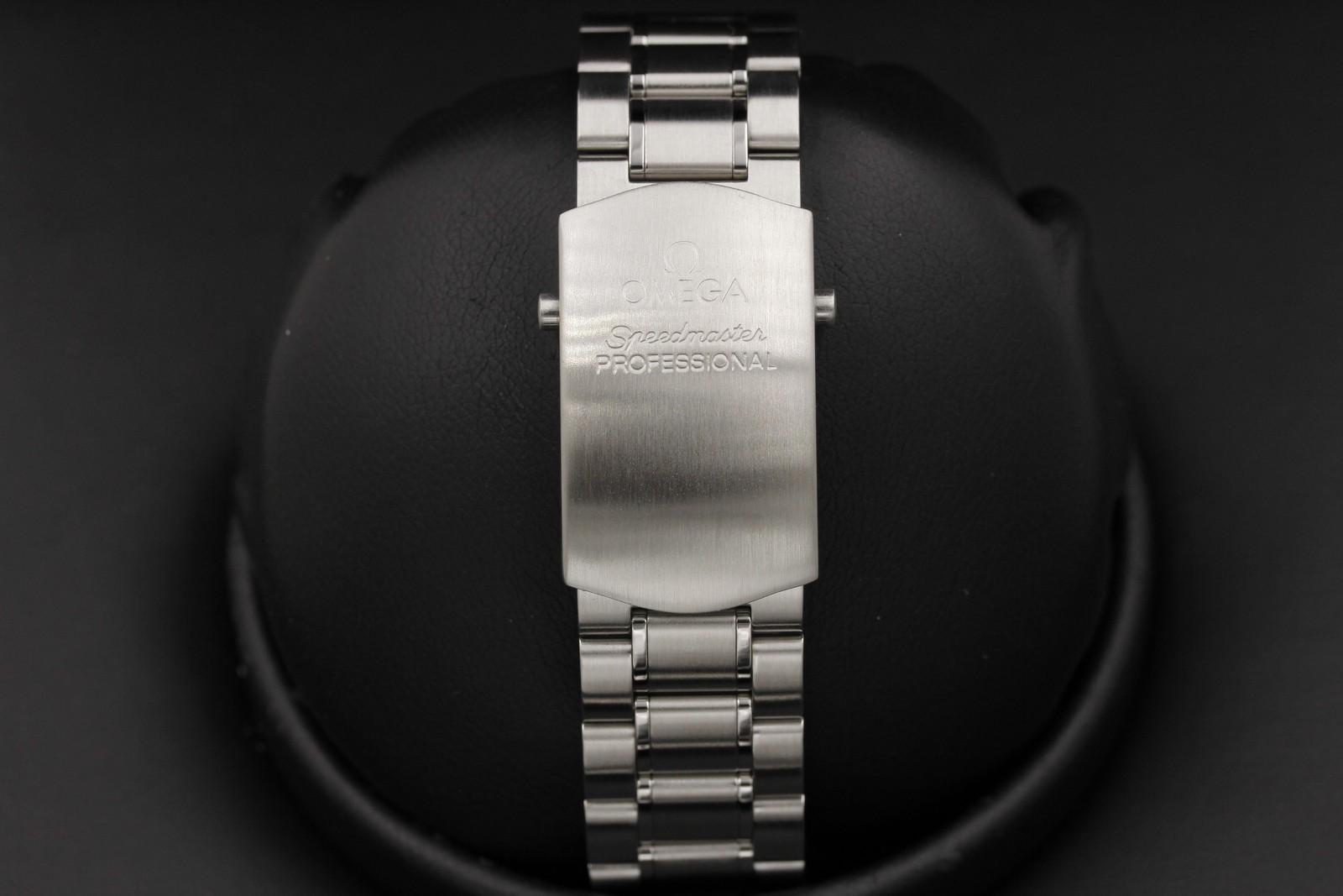 Watch Image 7