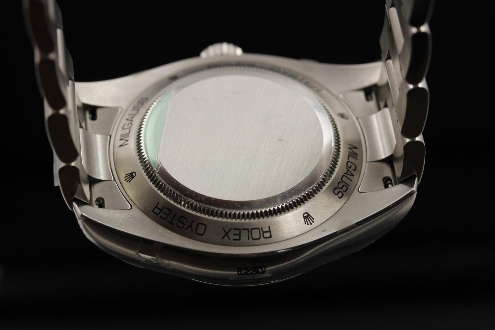 Watch Image 10