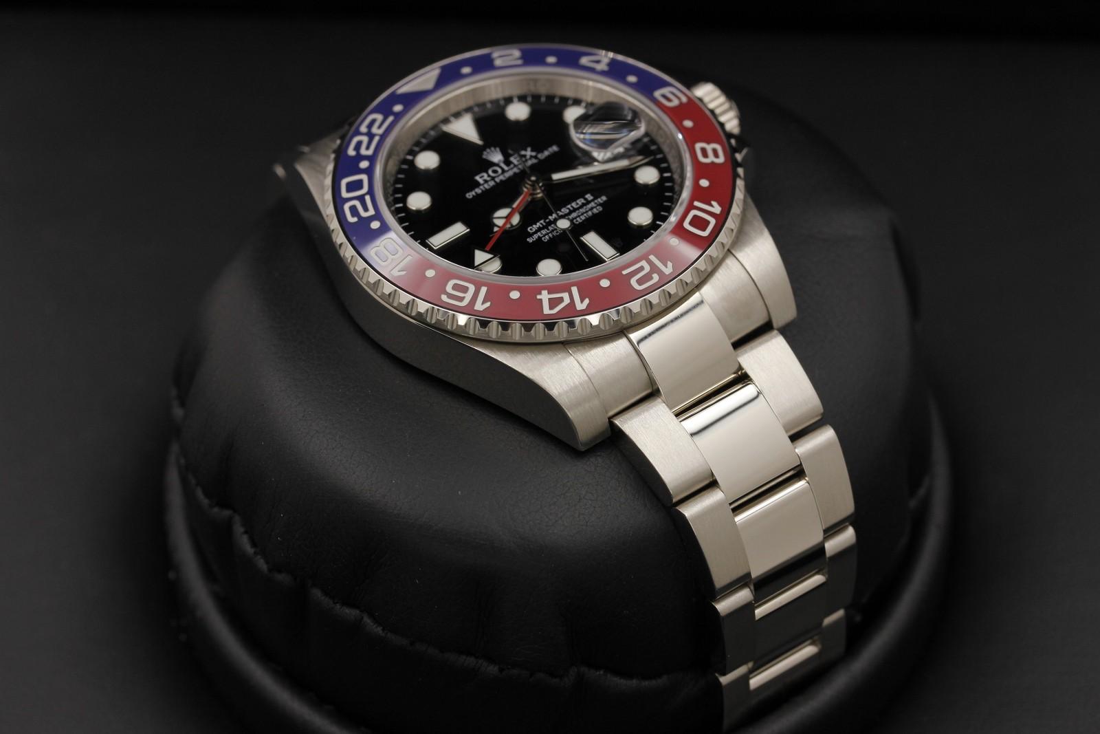 Watch Image 6