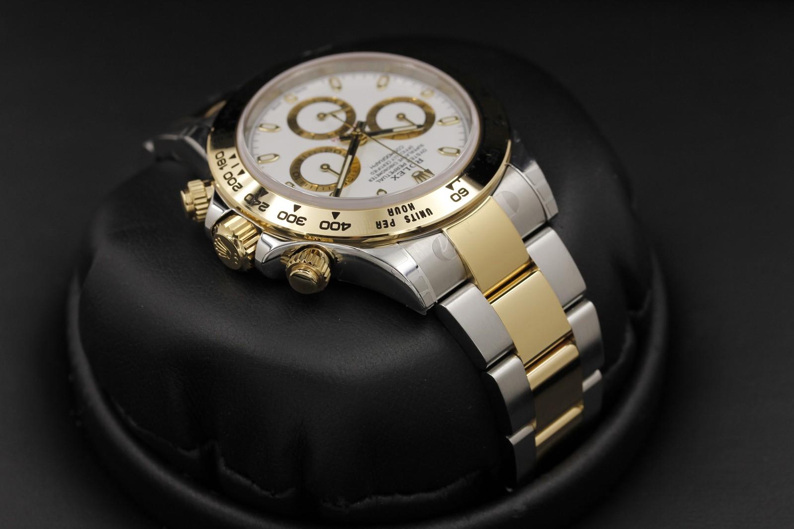 Watch Image 4