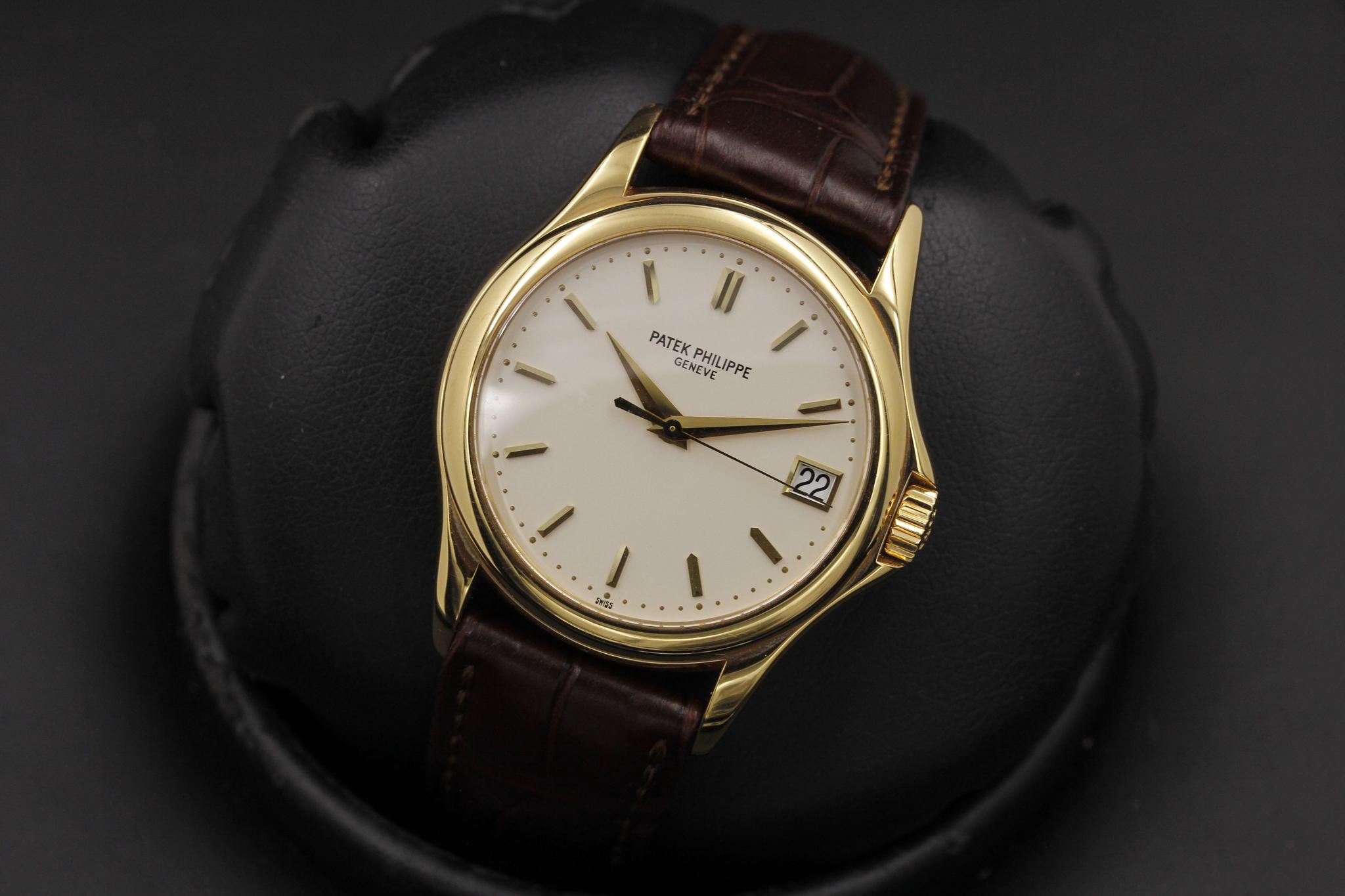 Watch Image 10