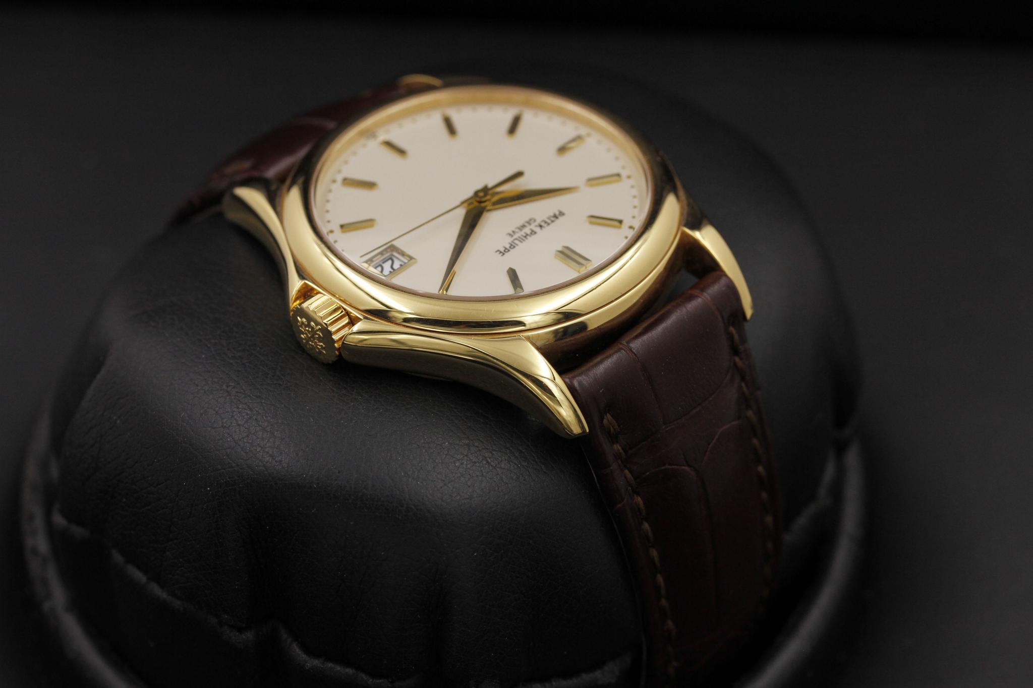 Watch Image 4