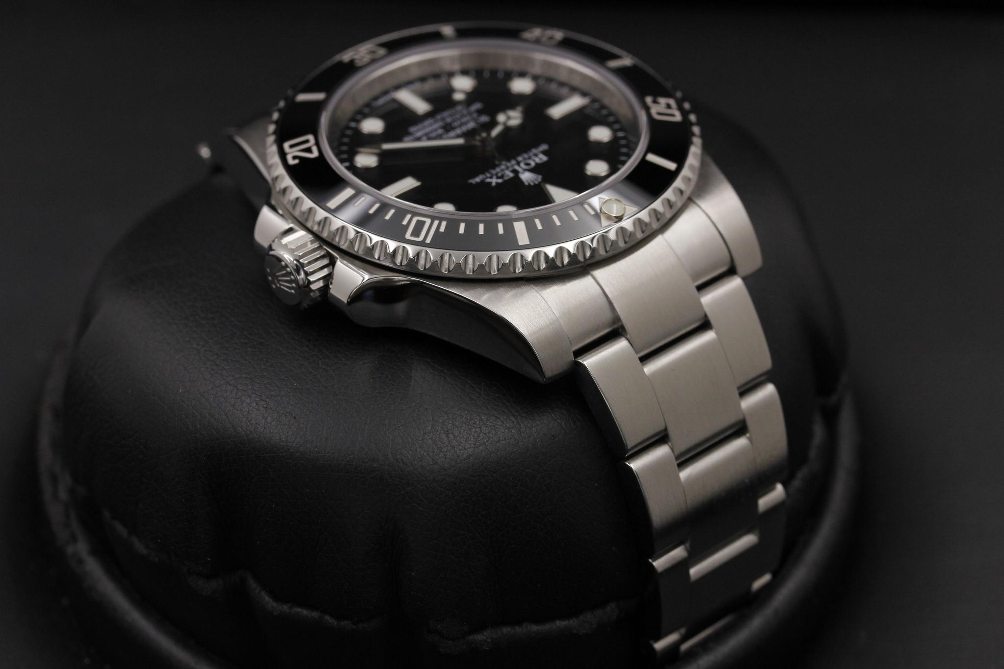Watch Image 4