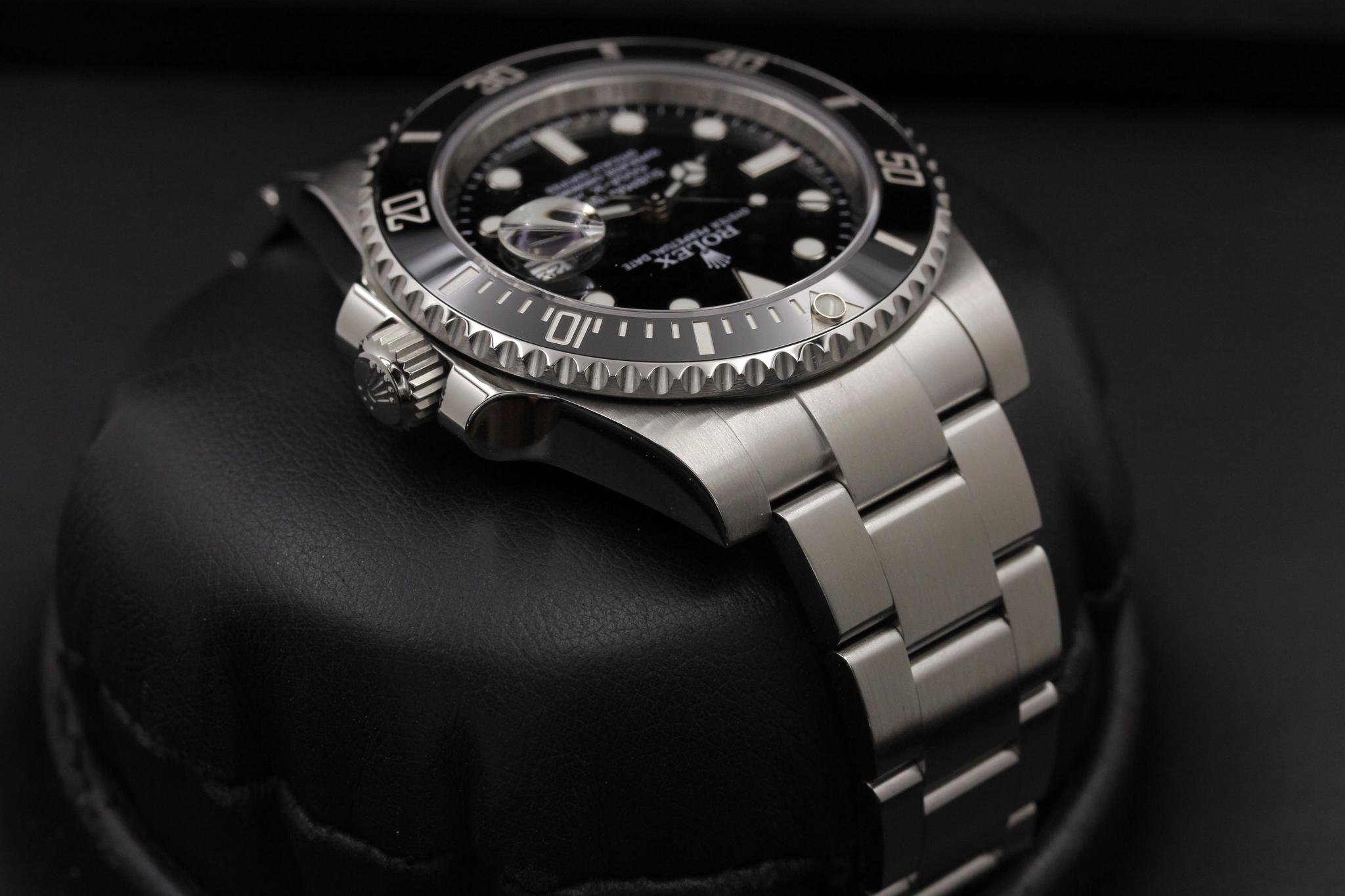 Watch Image 4
