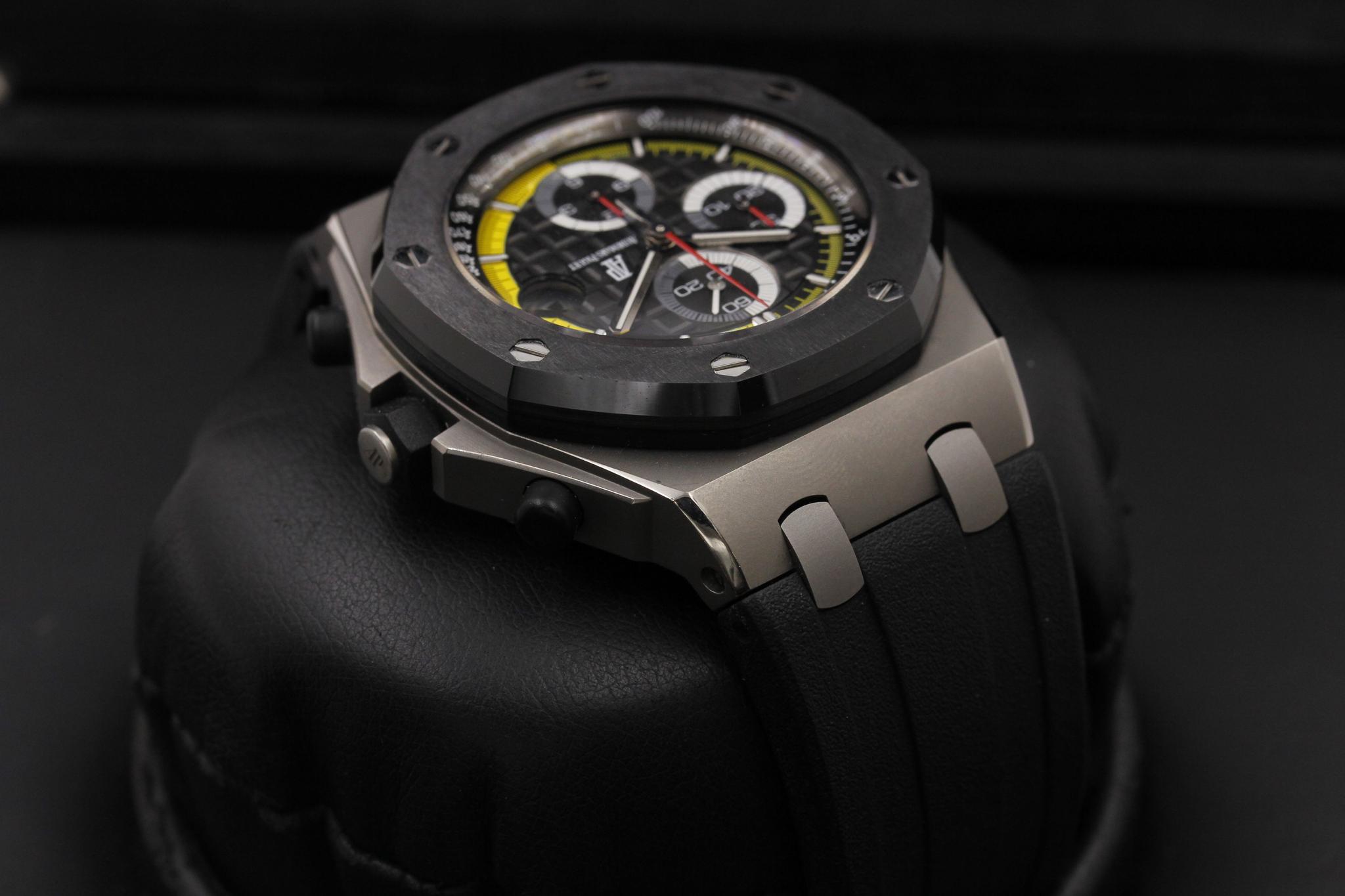 Watch Image 4