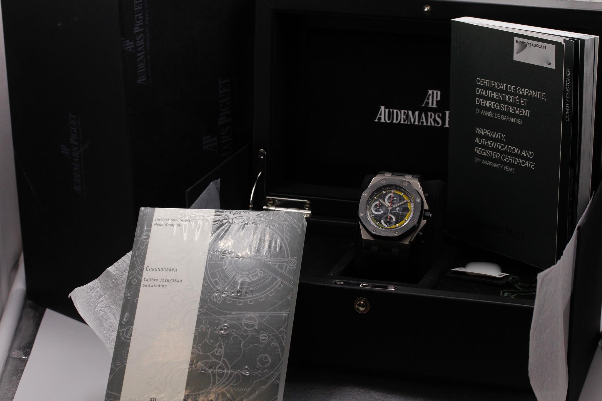Watch Image 12