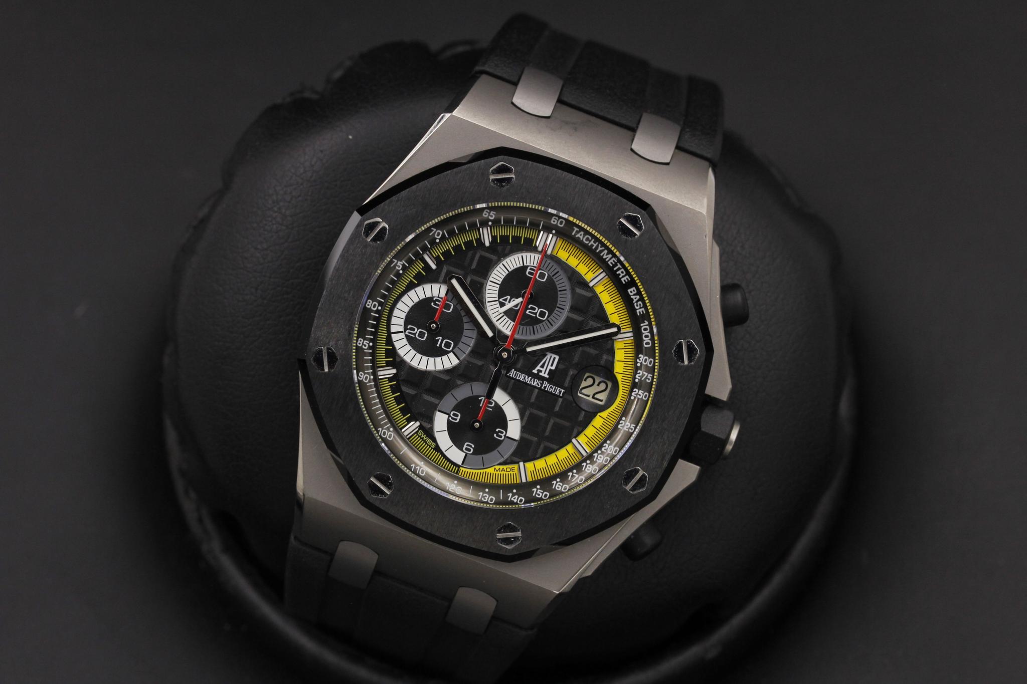 Watch Image 10