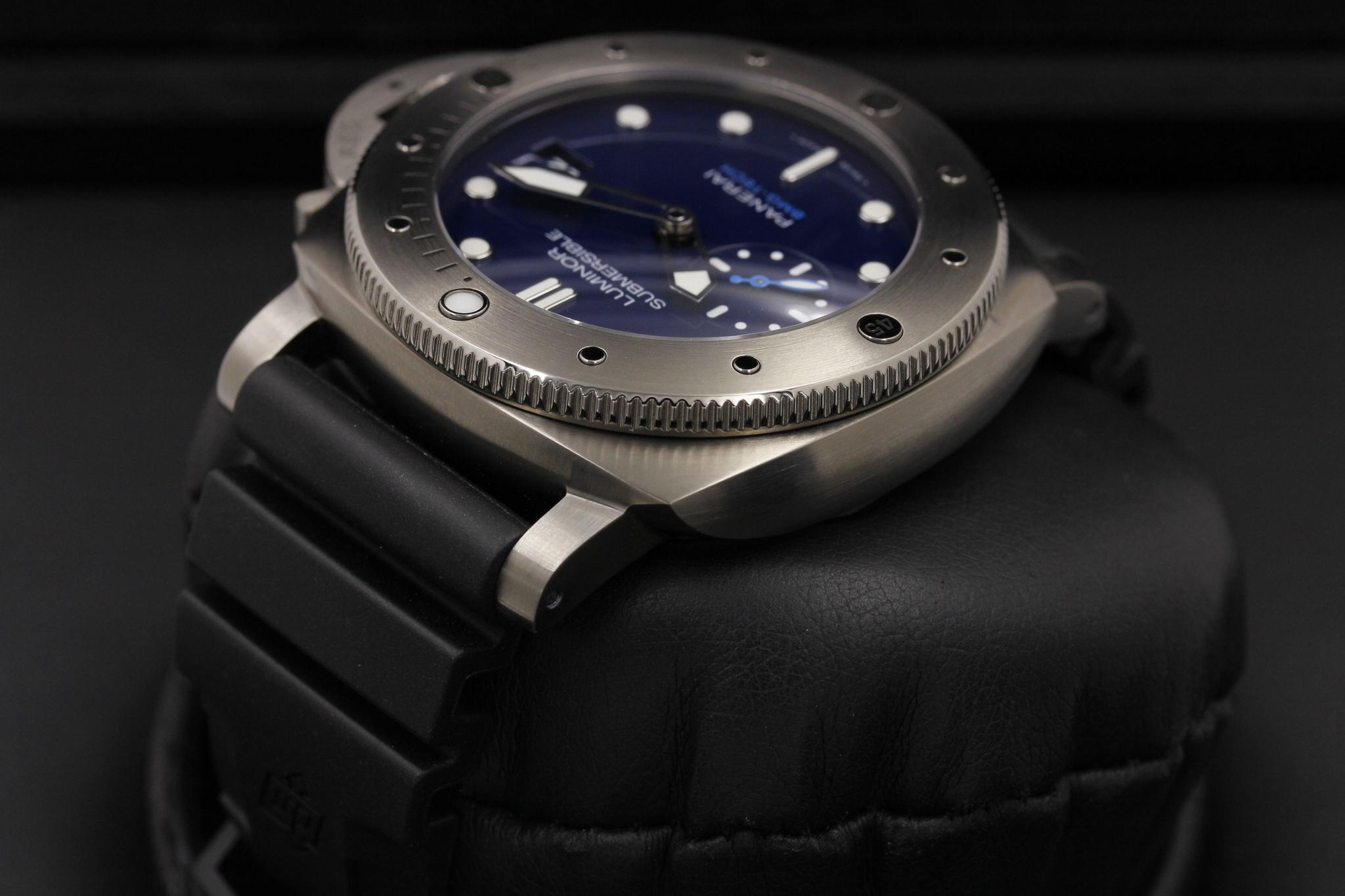 Watch Image 5
