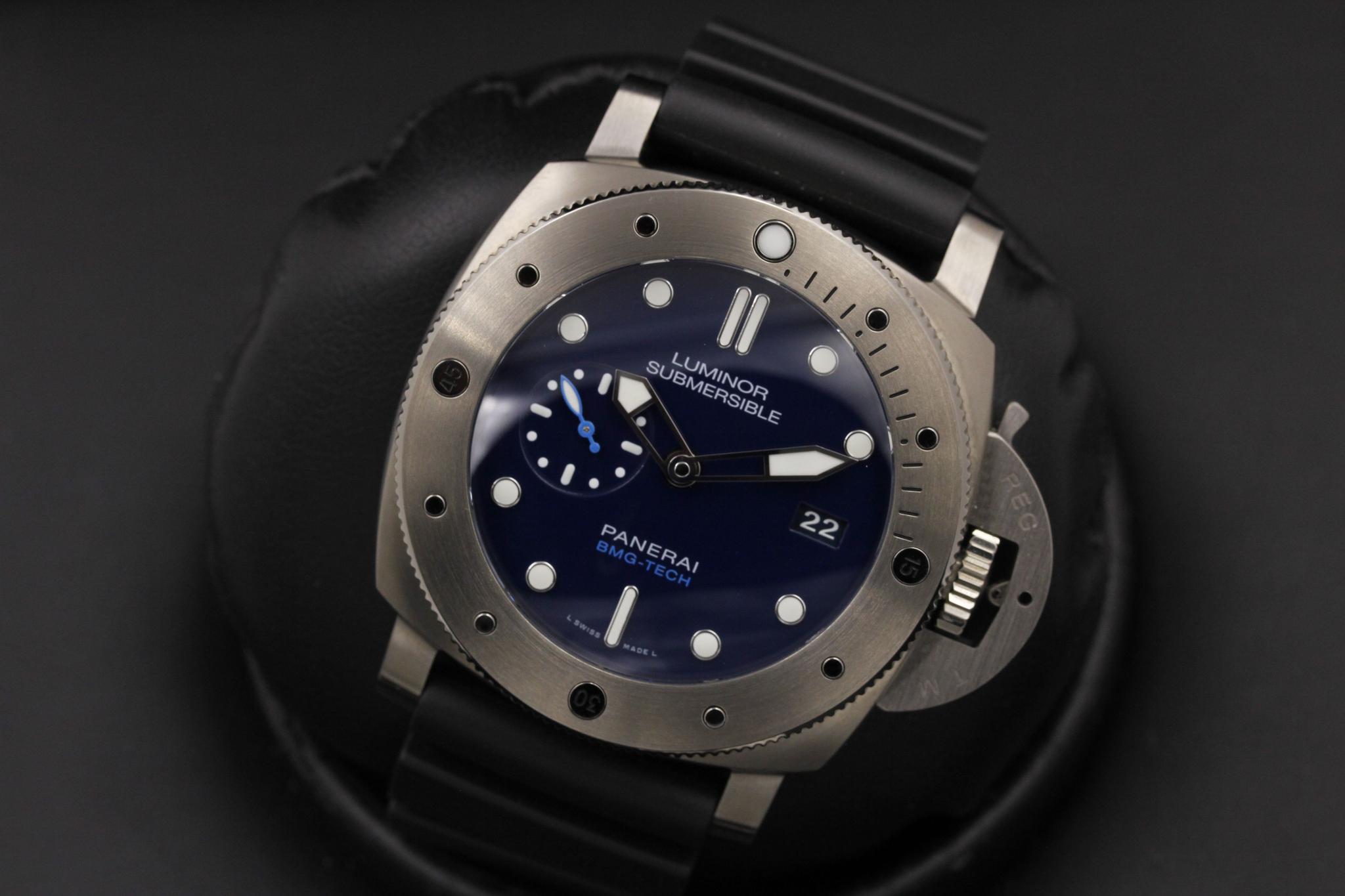 Watch Image 10