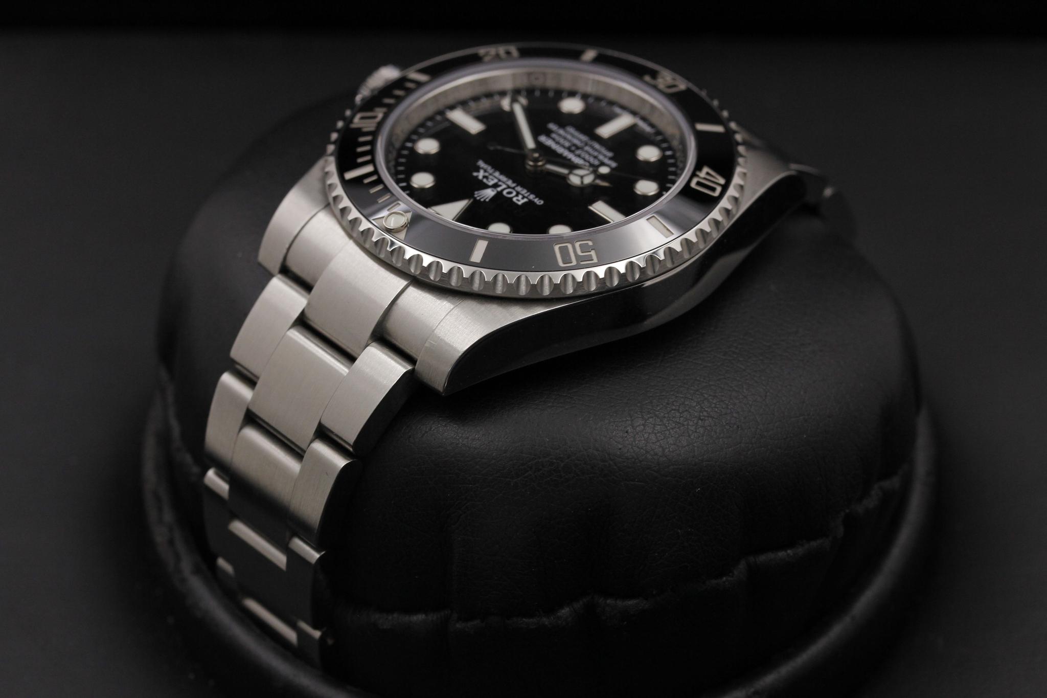 Watch Image 5