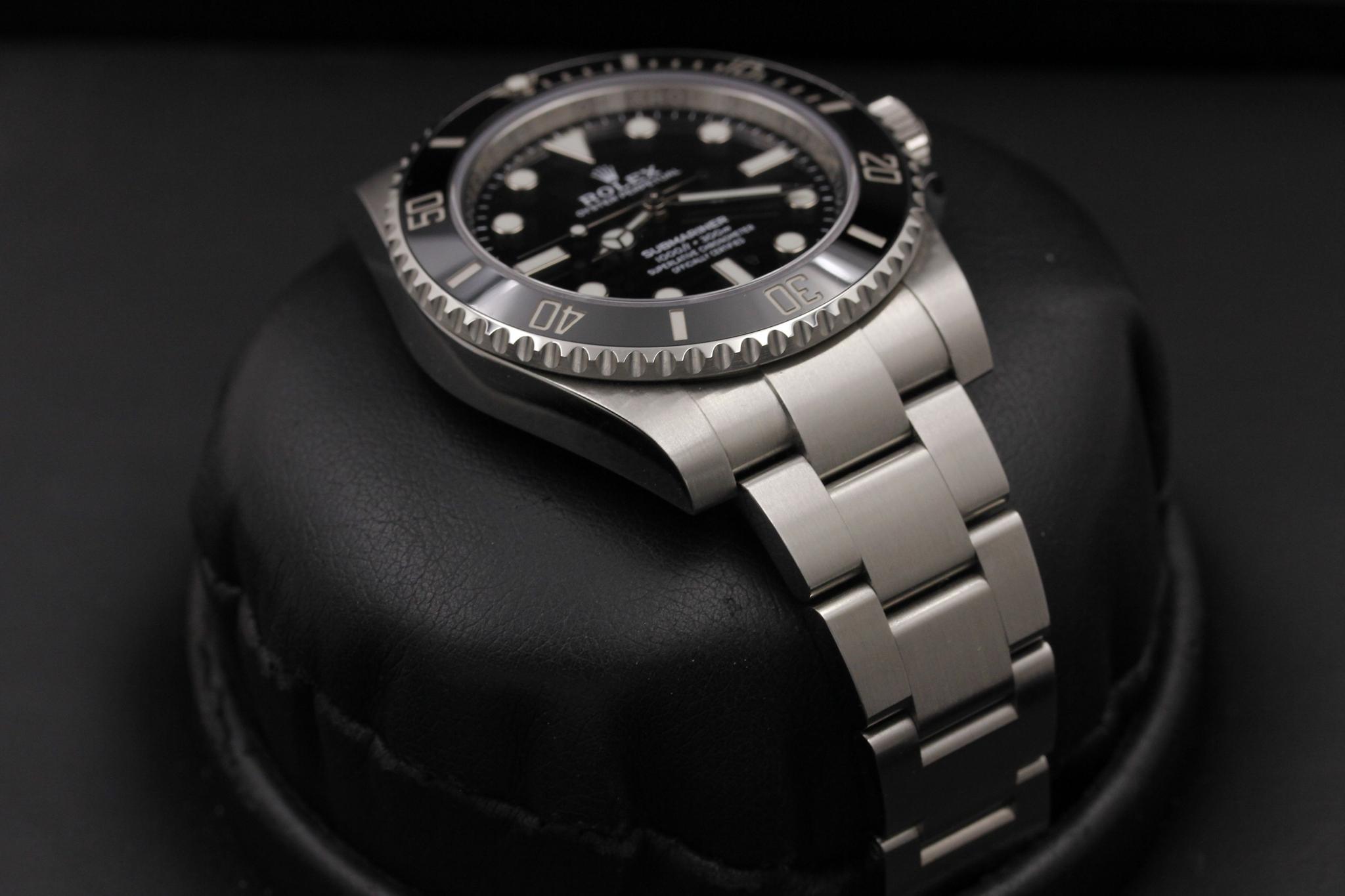 Watch Image 6